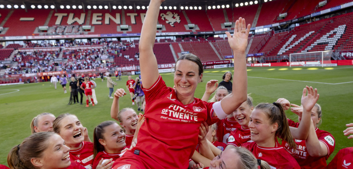 Van Binnenuit - FC Twente Vrouwen landskampioen