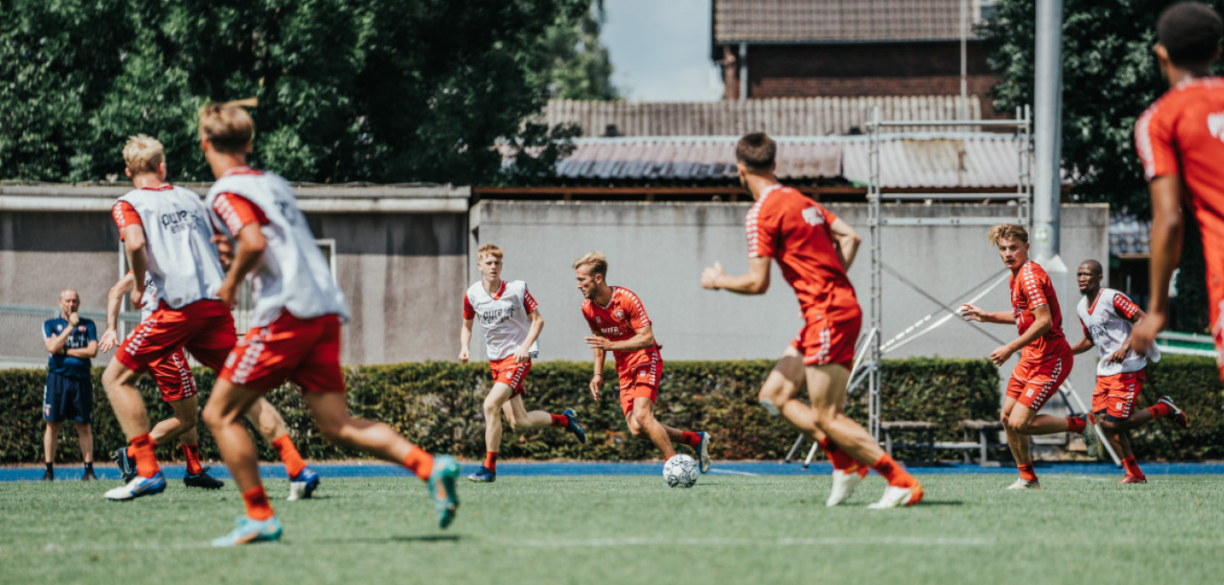 Van Binnenuit | Tweede trainingsdag in Kamen