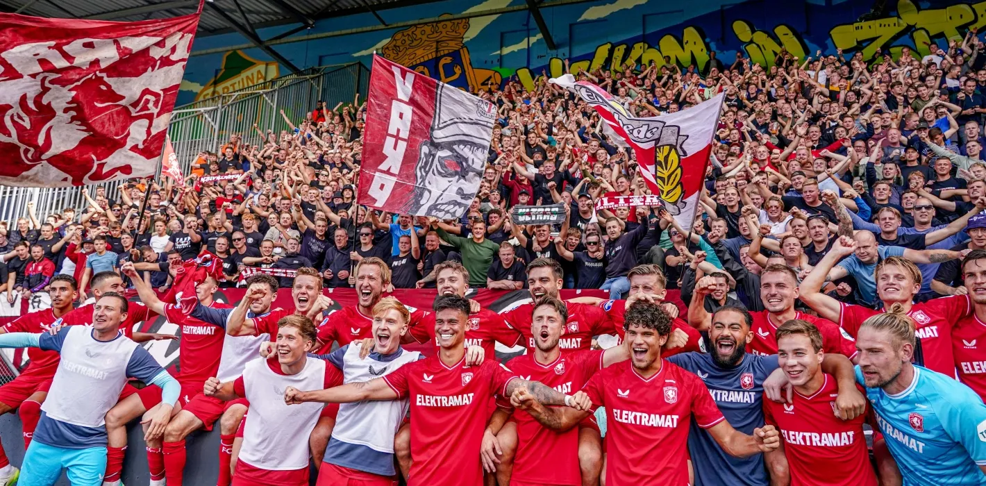 61374836 FC Twente min
