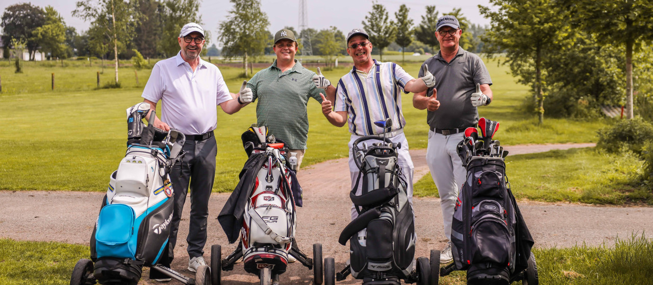 Verslag- en foto-impressie golftoernooi en -clinic