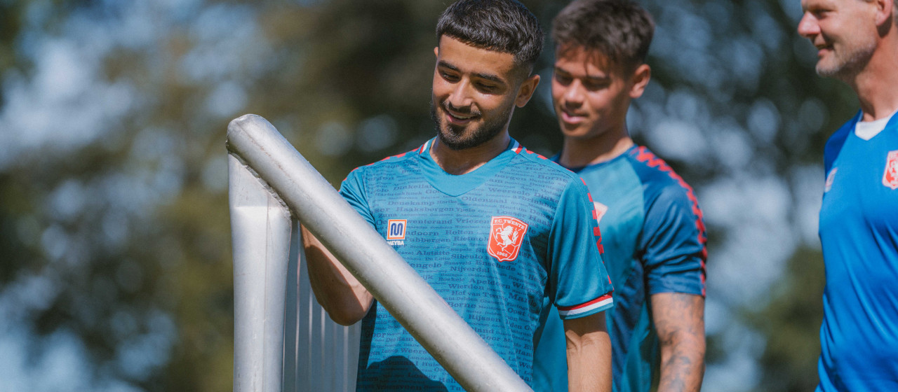 Warm Welkom Taha, zware training & lachen met Pröpper en El Maach | In De Lutte