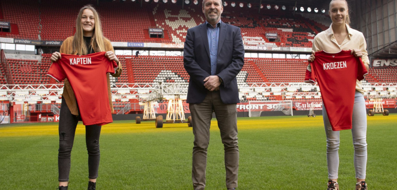 Wieke Kaptein en Sterre Kroezen naar FC Twente Vrouwen