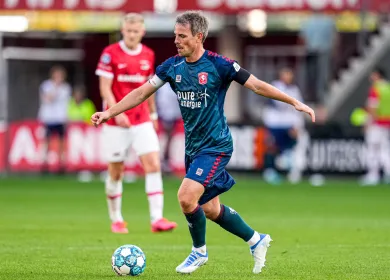 56107039 FC Twente min