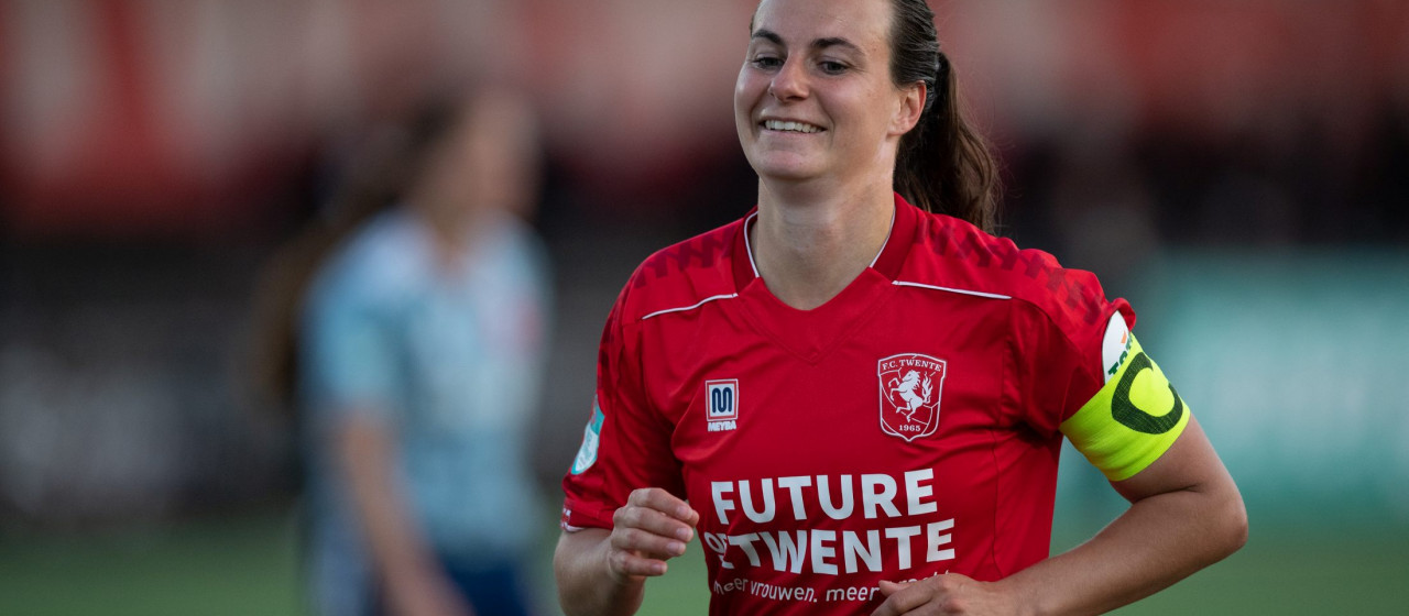 FC Twente Vrouwen trapt seizoen af tegen Alkmaar
