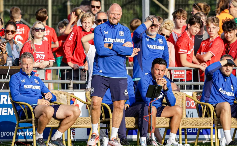 68224735 FC Twente 2