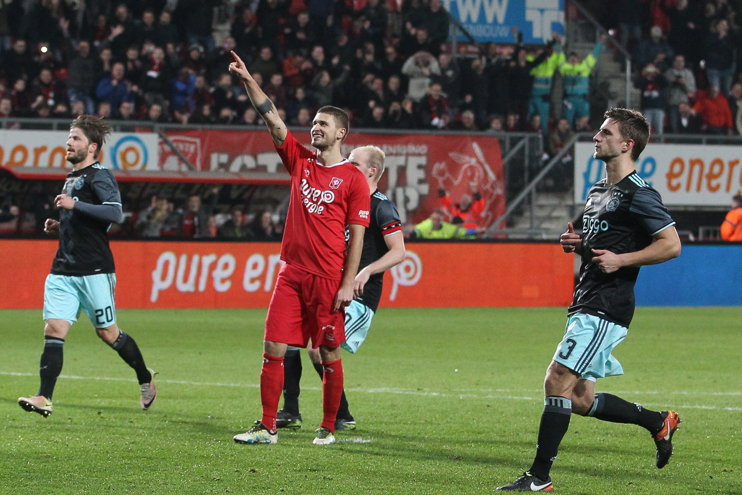 20161211 FCT Ajax BE2 9839 3
