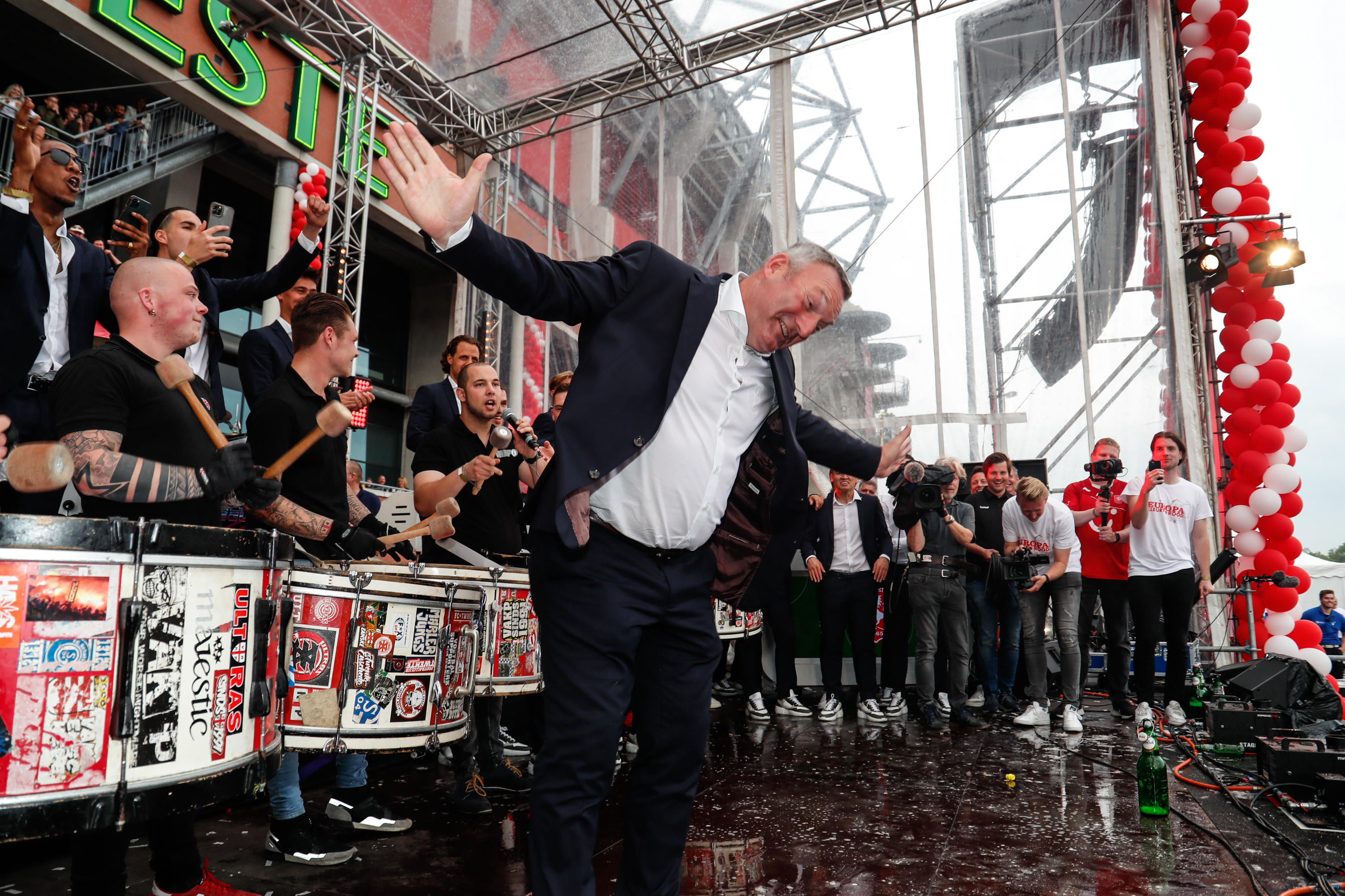 20220516 Europa kleurt Rood 17112