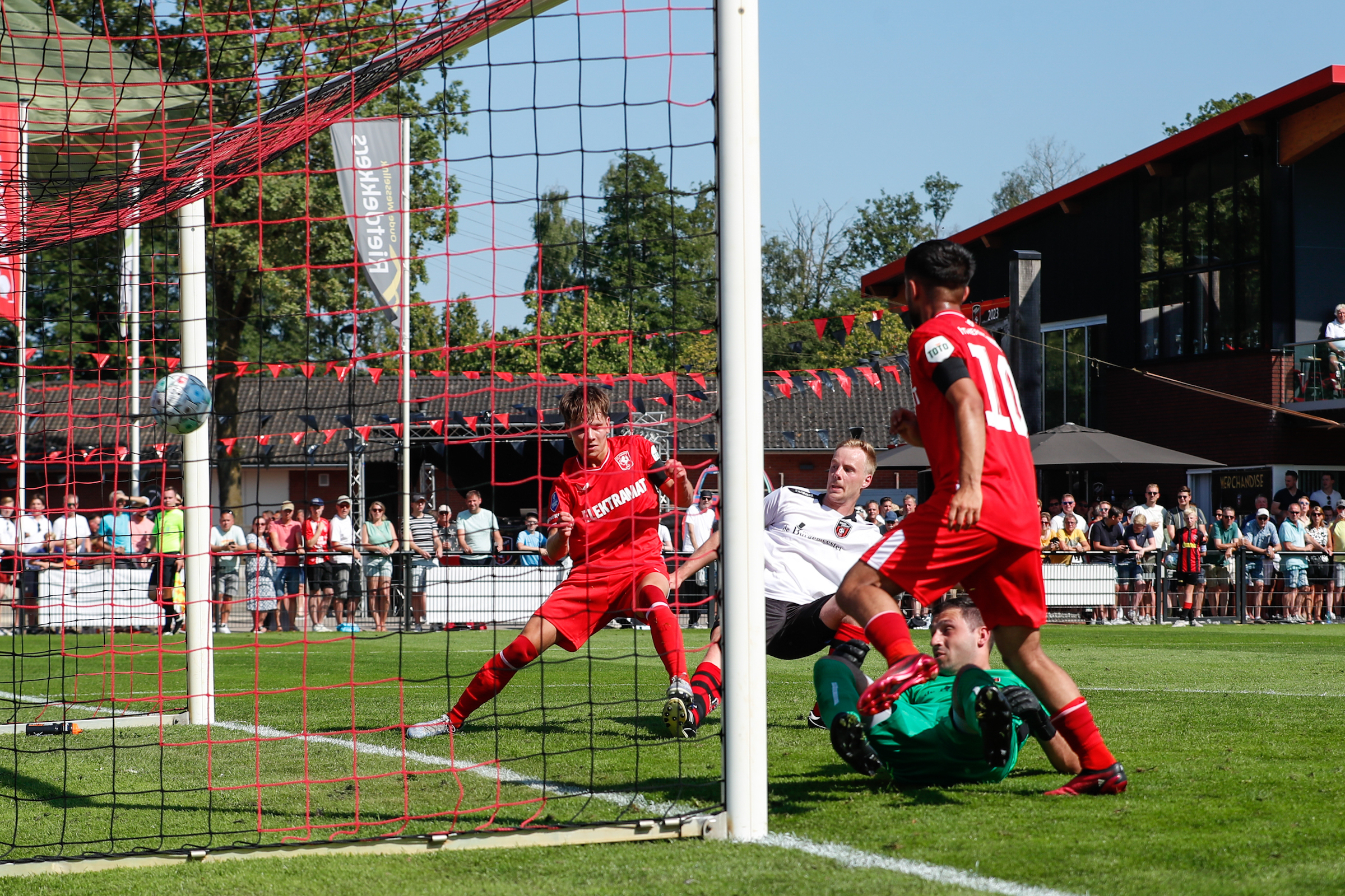 20230708 Rood Zwart FCT oefen 17344 v2
