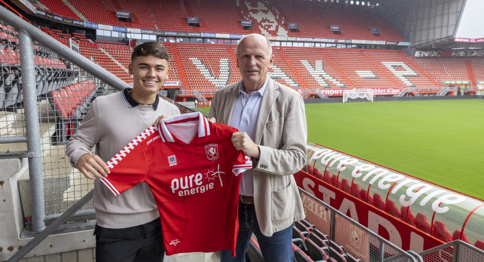 50083951 FC Twente4