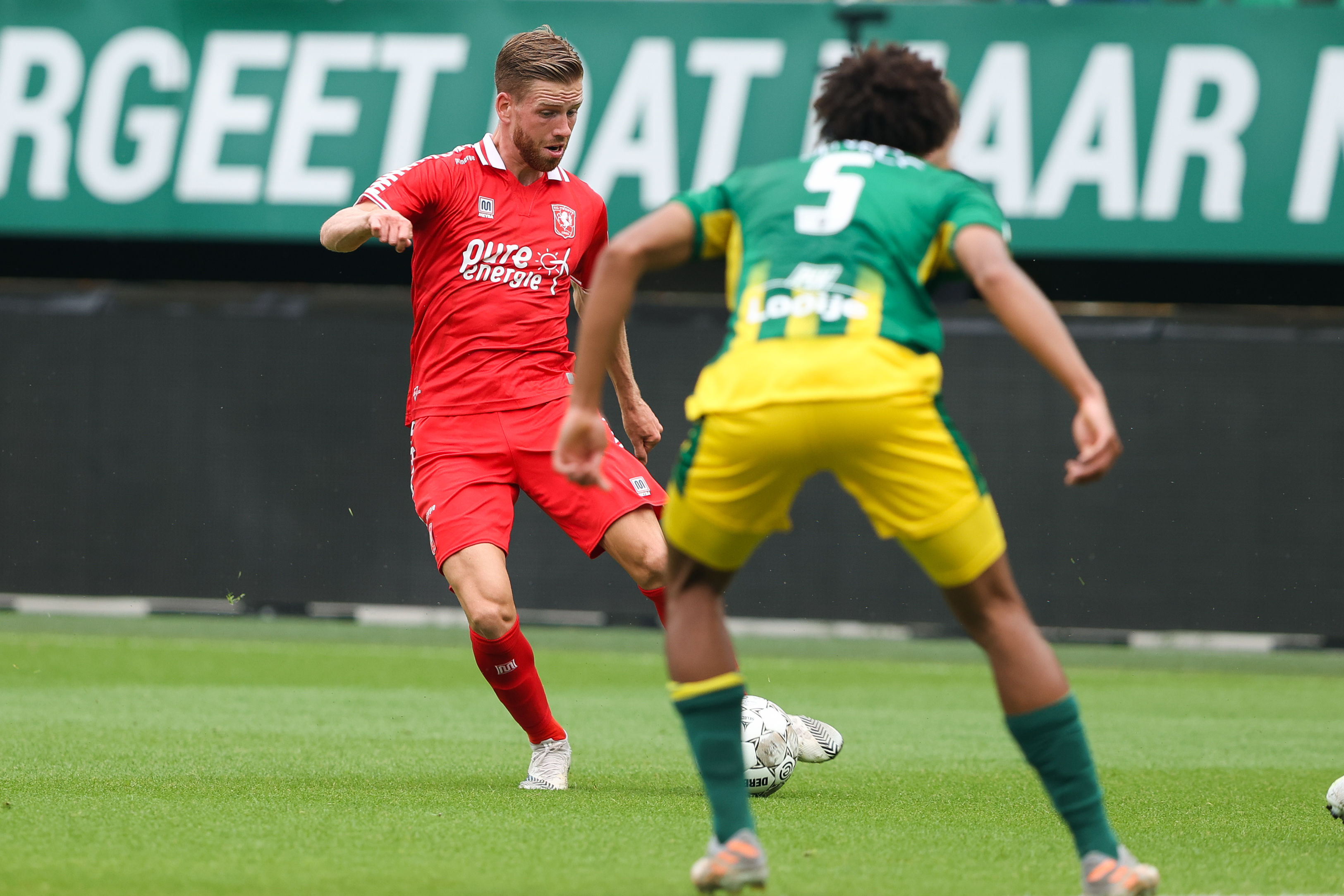 50392041 FC Twente