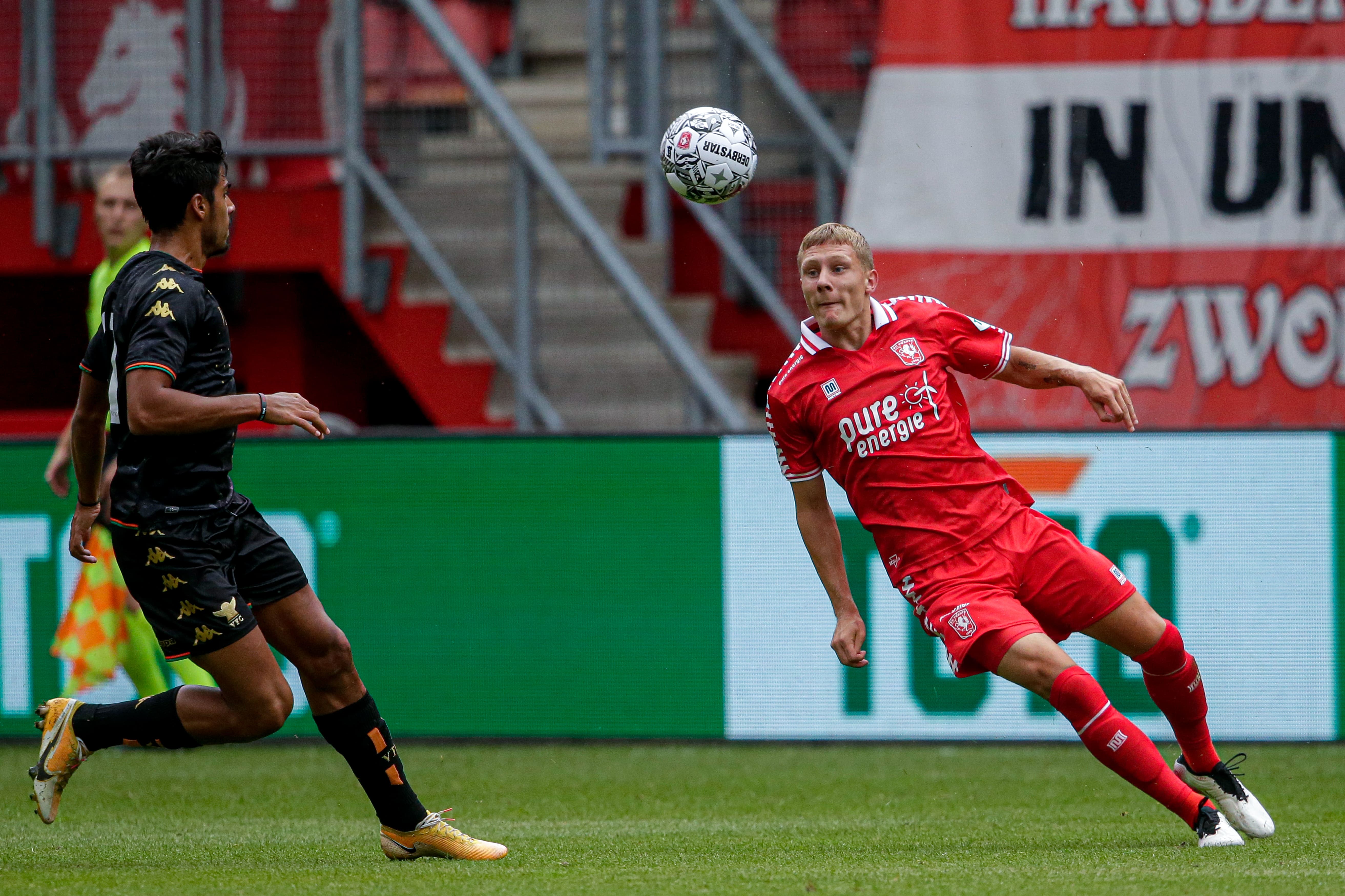 50529743 FC Twente min