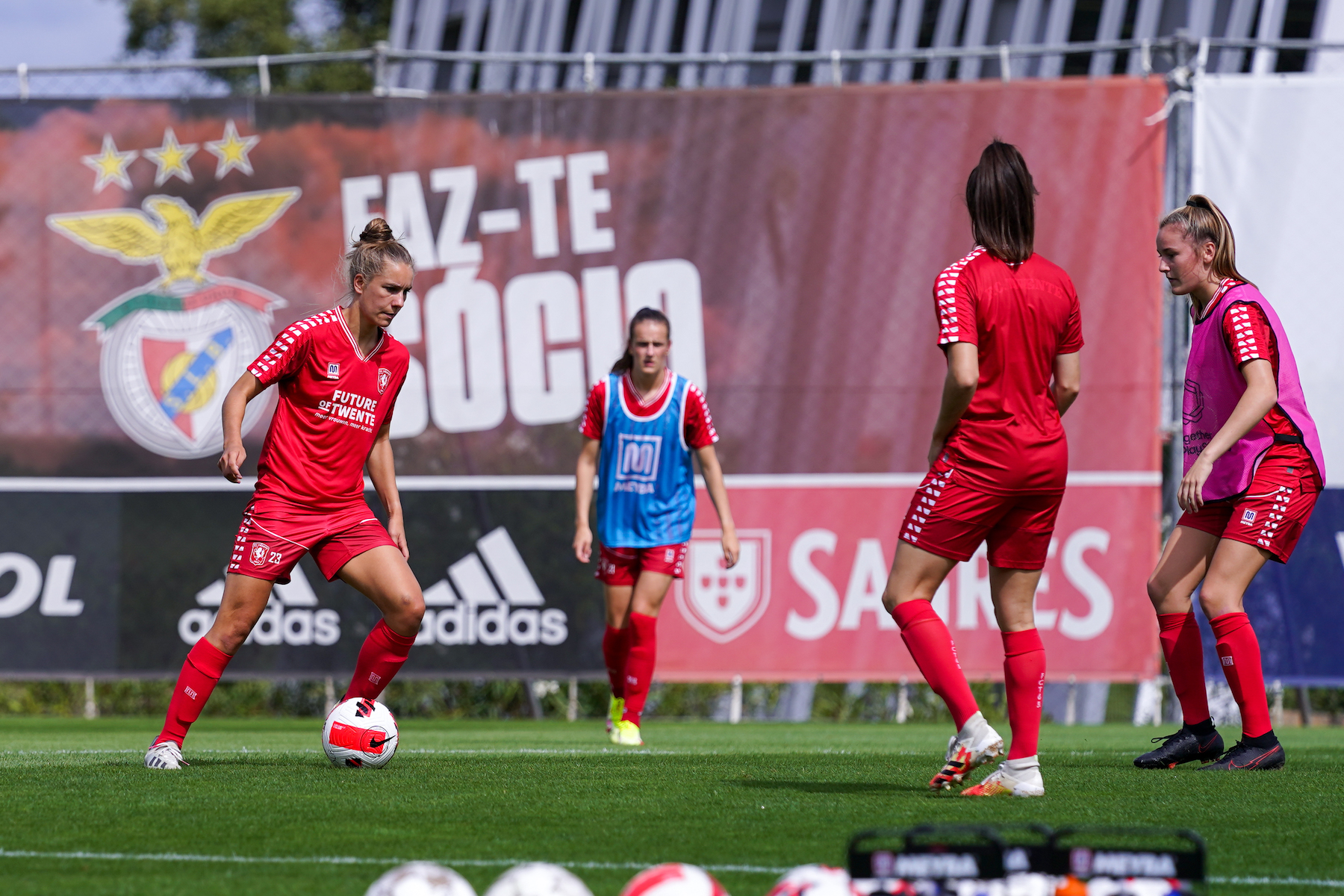 51191087 FC Twente v3