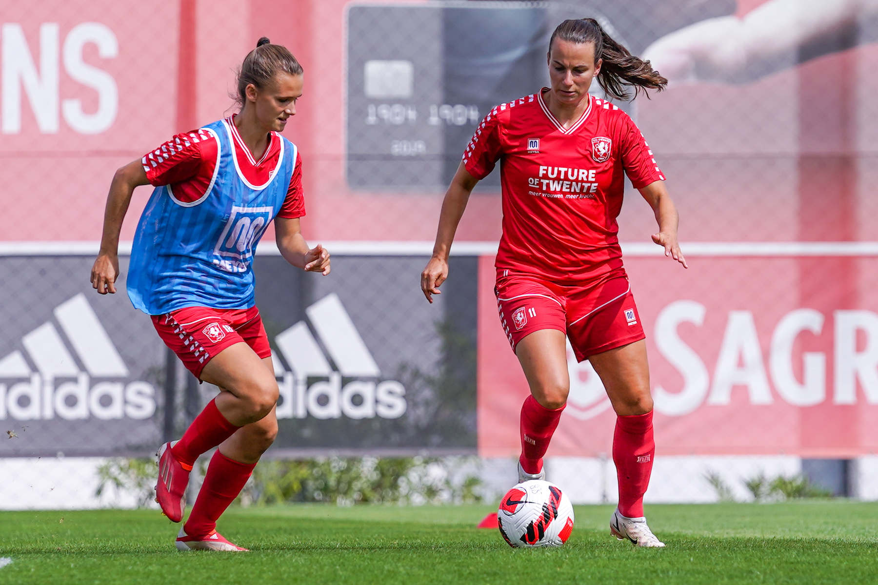 51191095 FC Twente