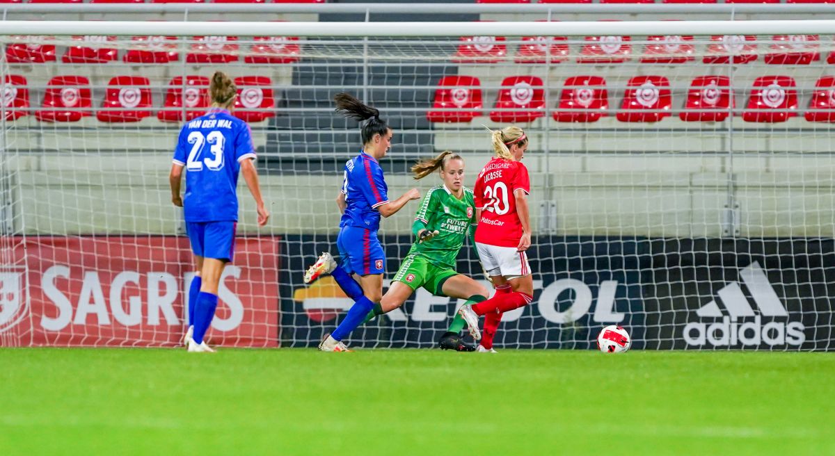 51208725 FC Twente