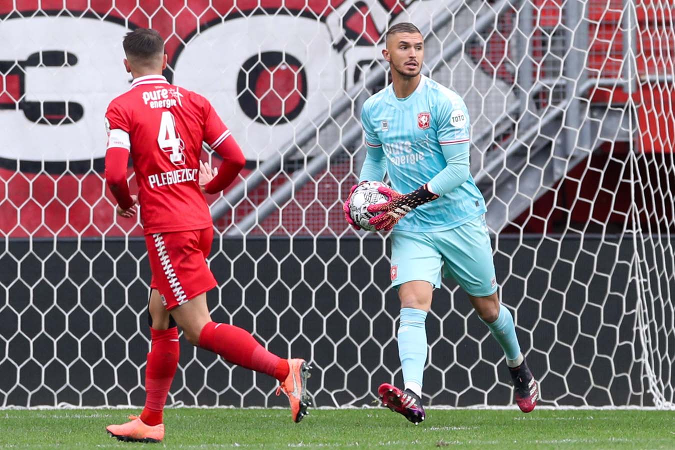 51892355 FC Twente