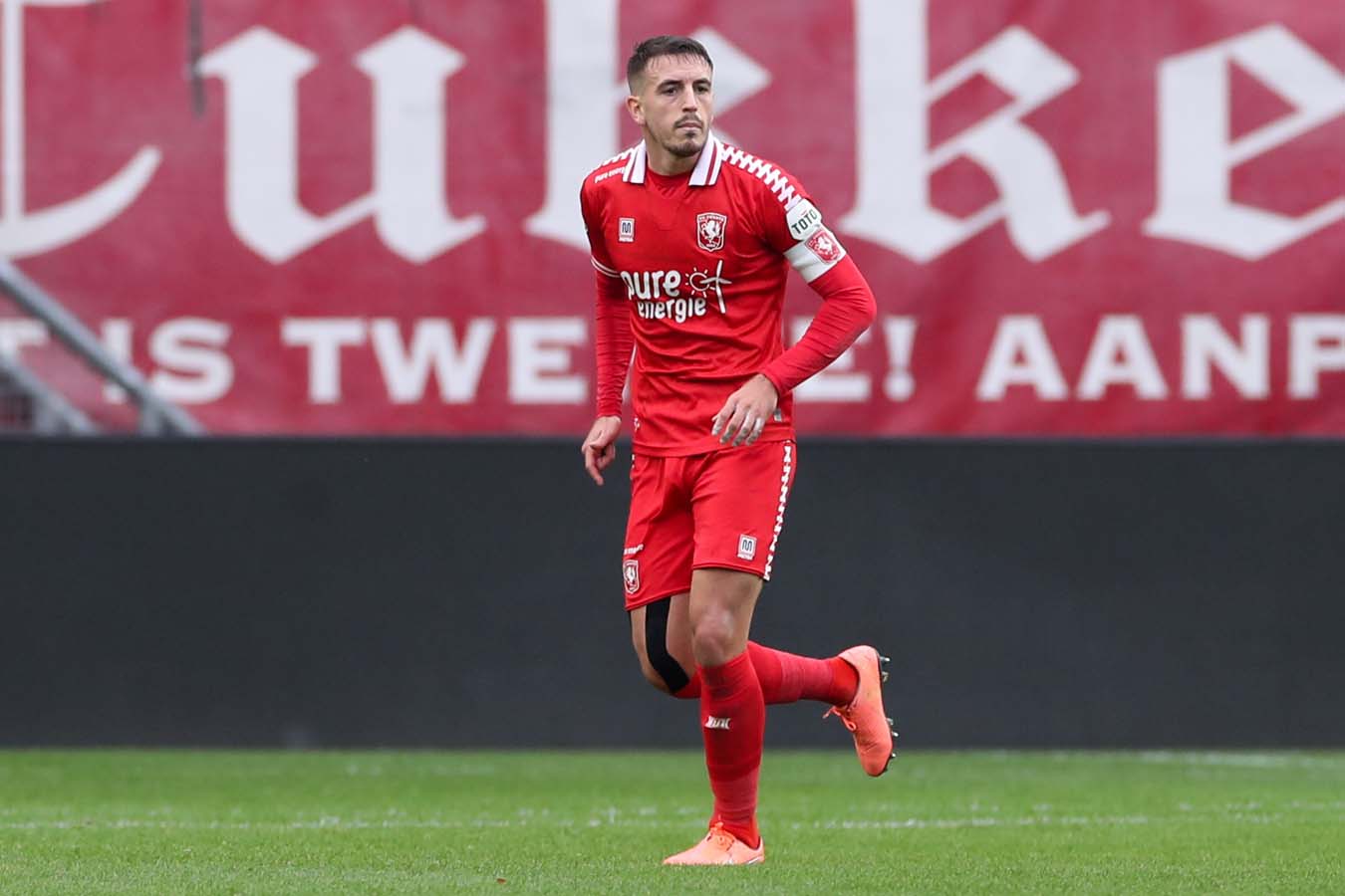 51892358 FC Twente