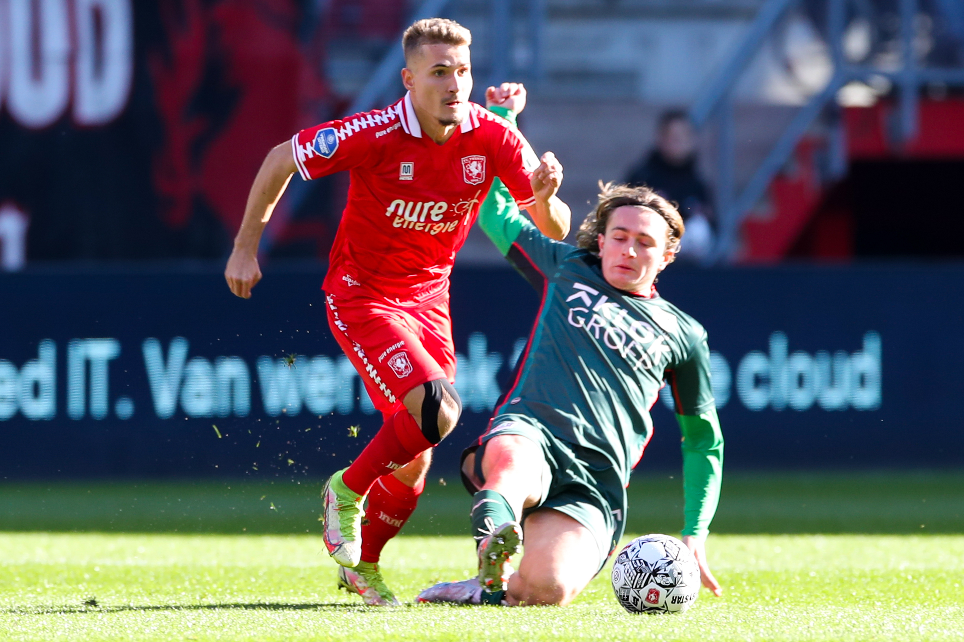 52116064 FC Twente v2
