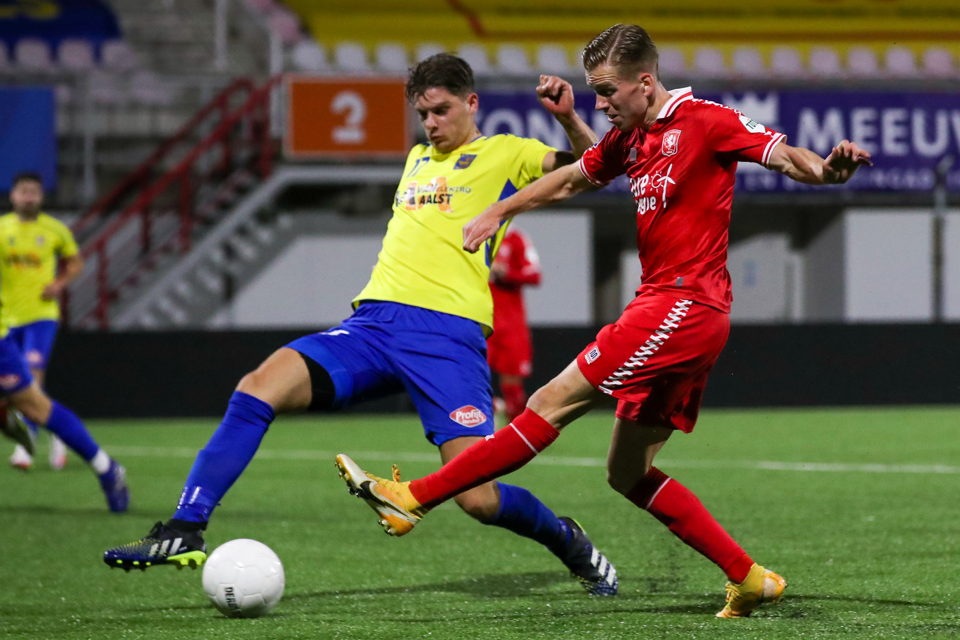 52157435 FC Twente v2