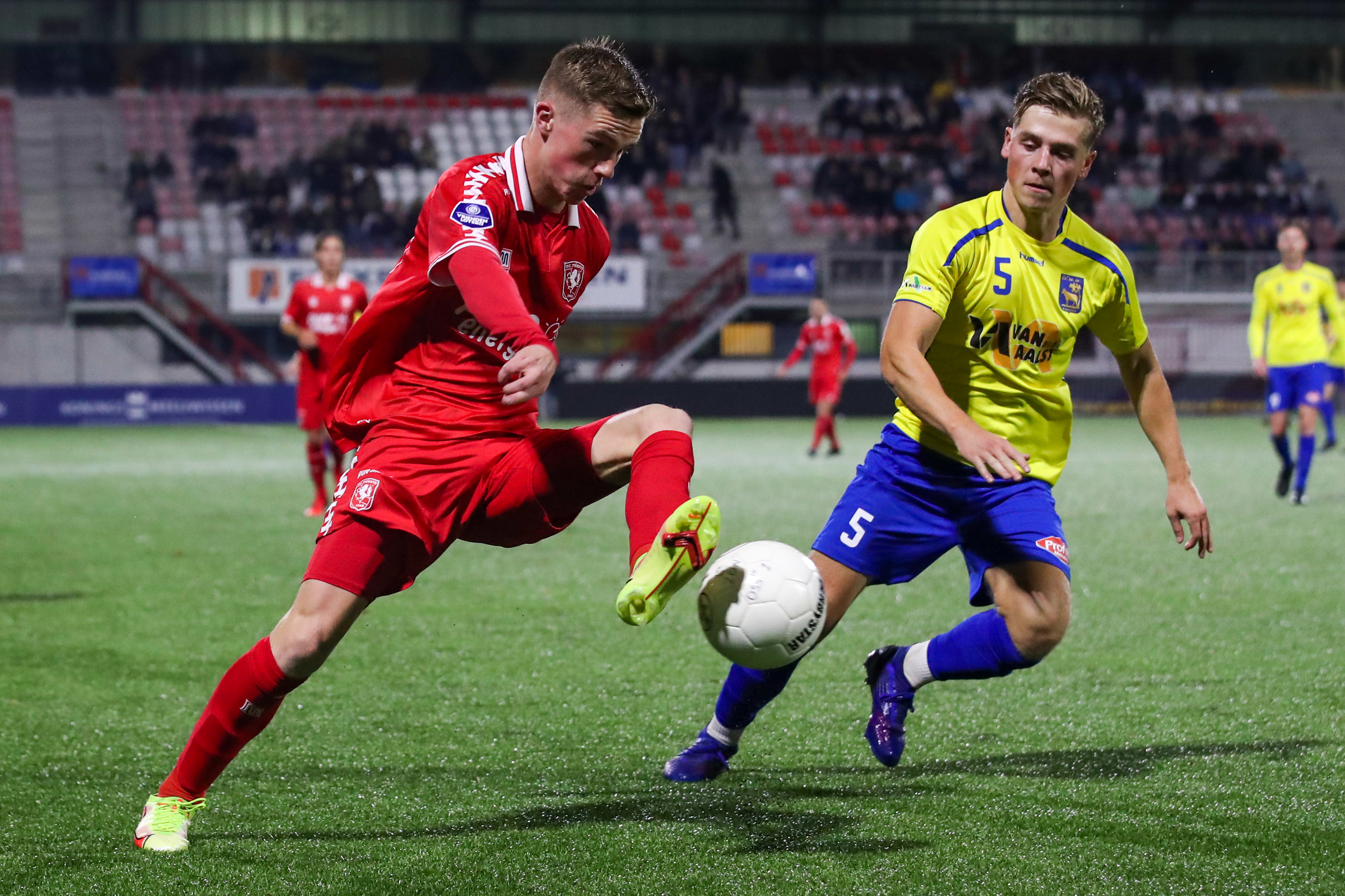52158200 FC Twente v2