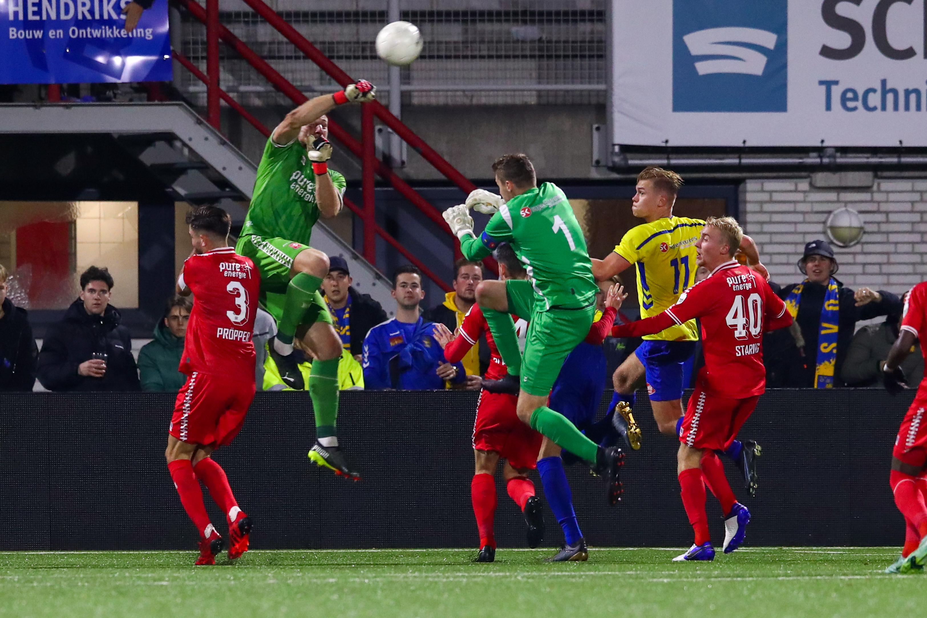 52158538 FC Twente v2