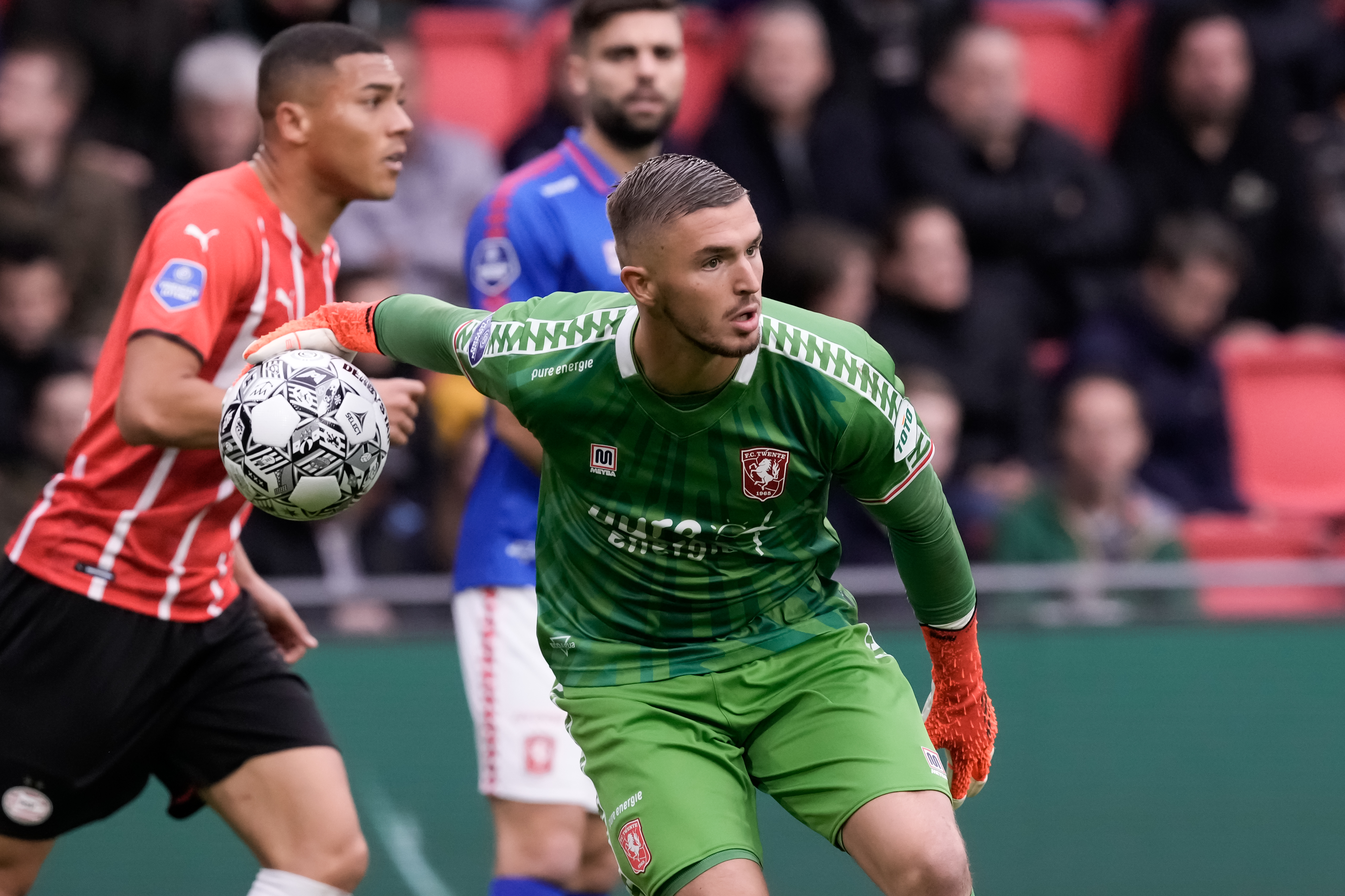 52194059 FC Twente v2