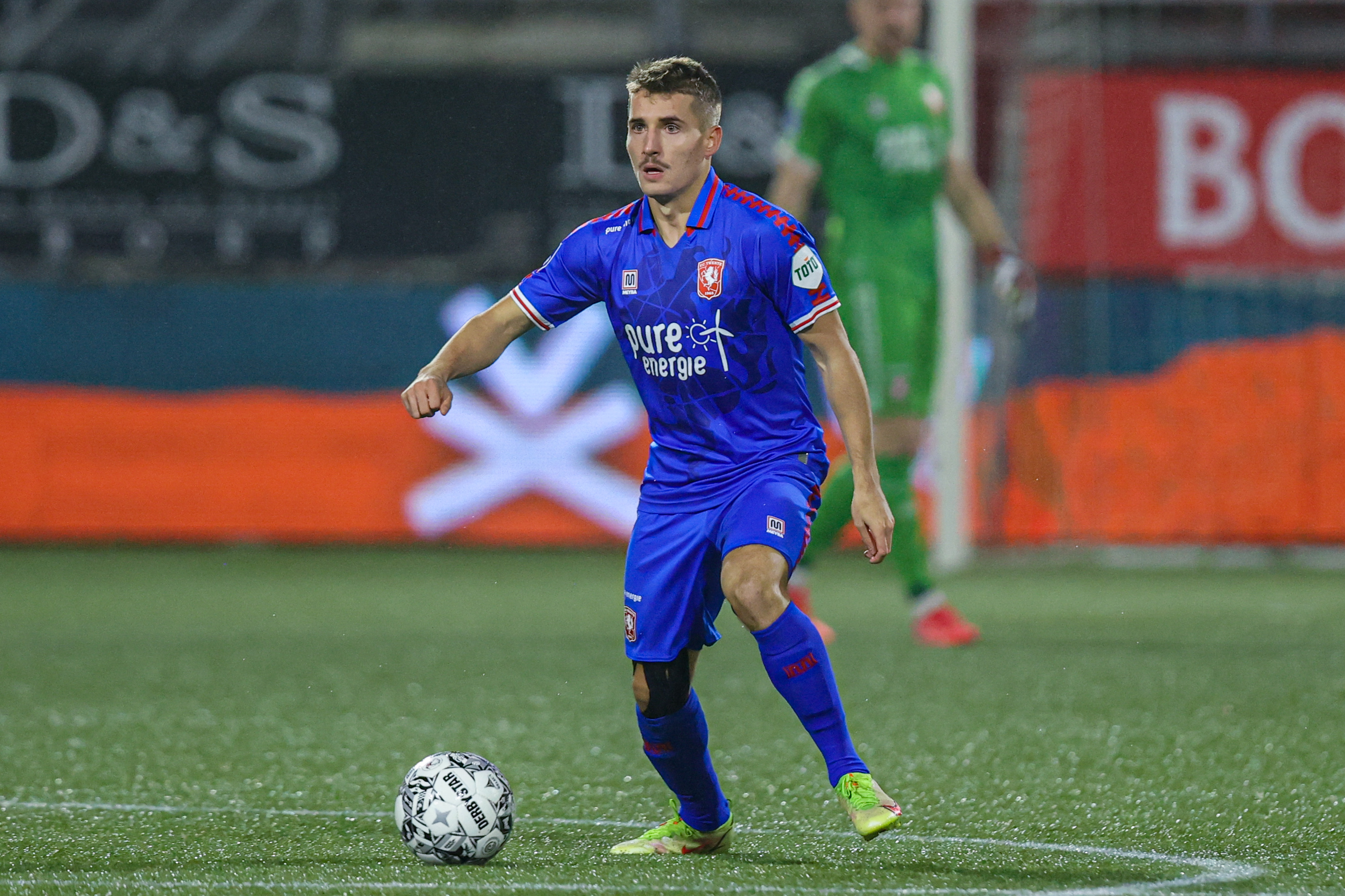 52480635 FC Twente