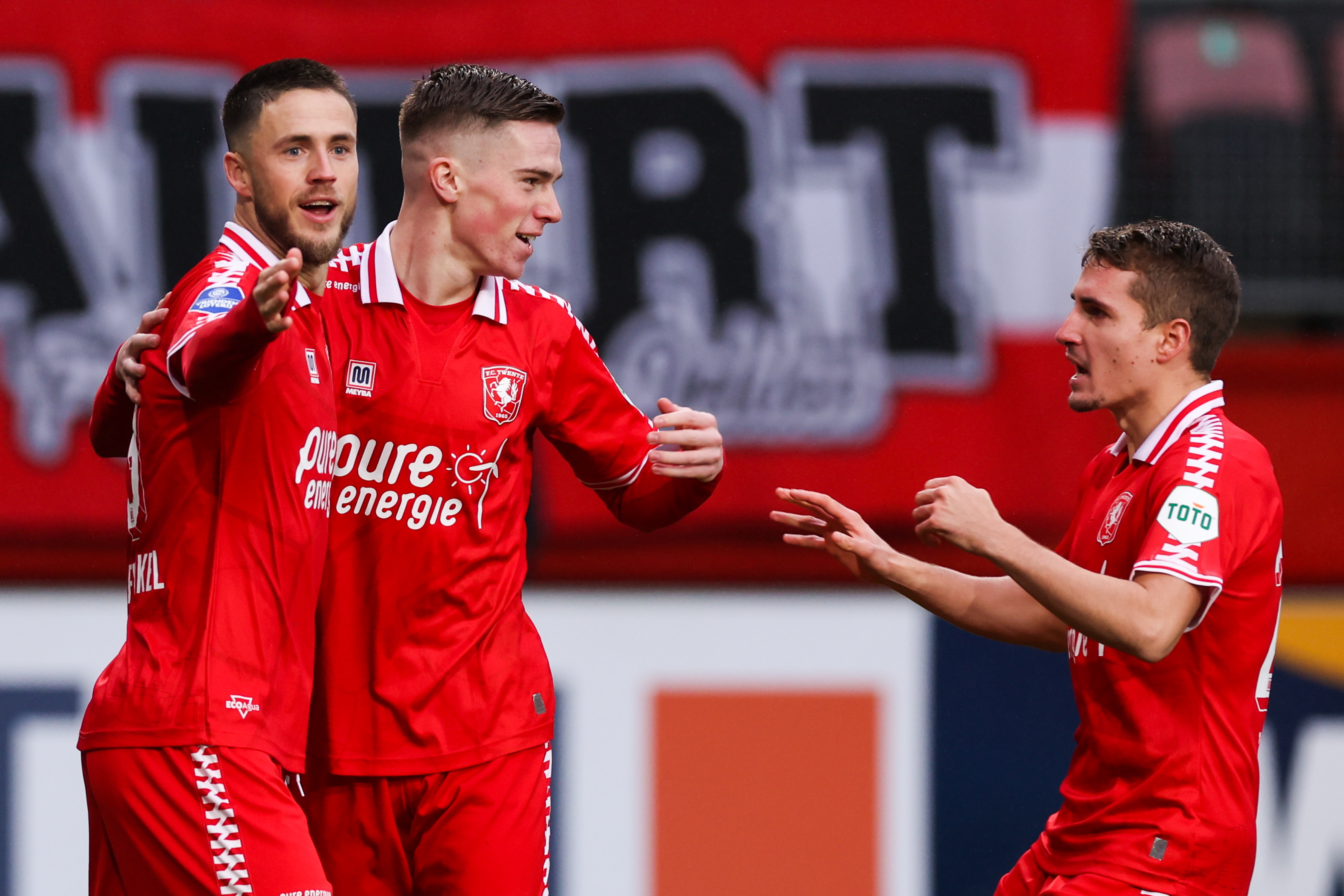 52740296 FC Twente