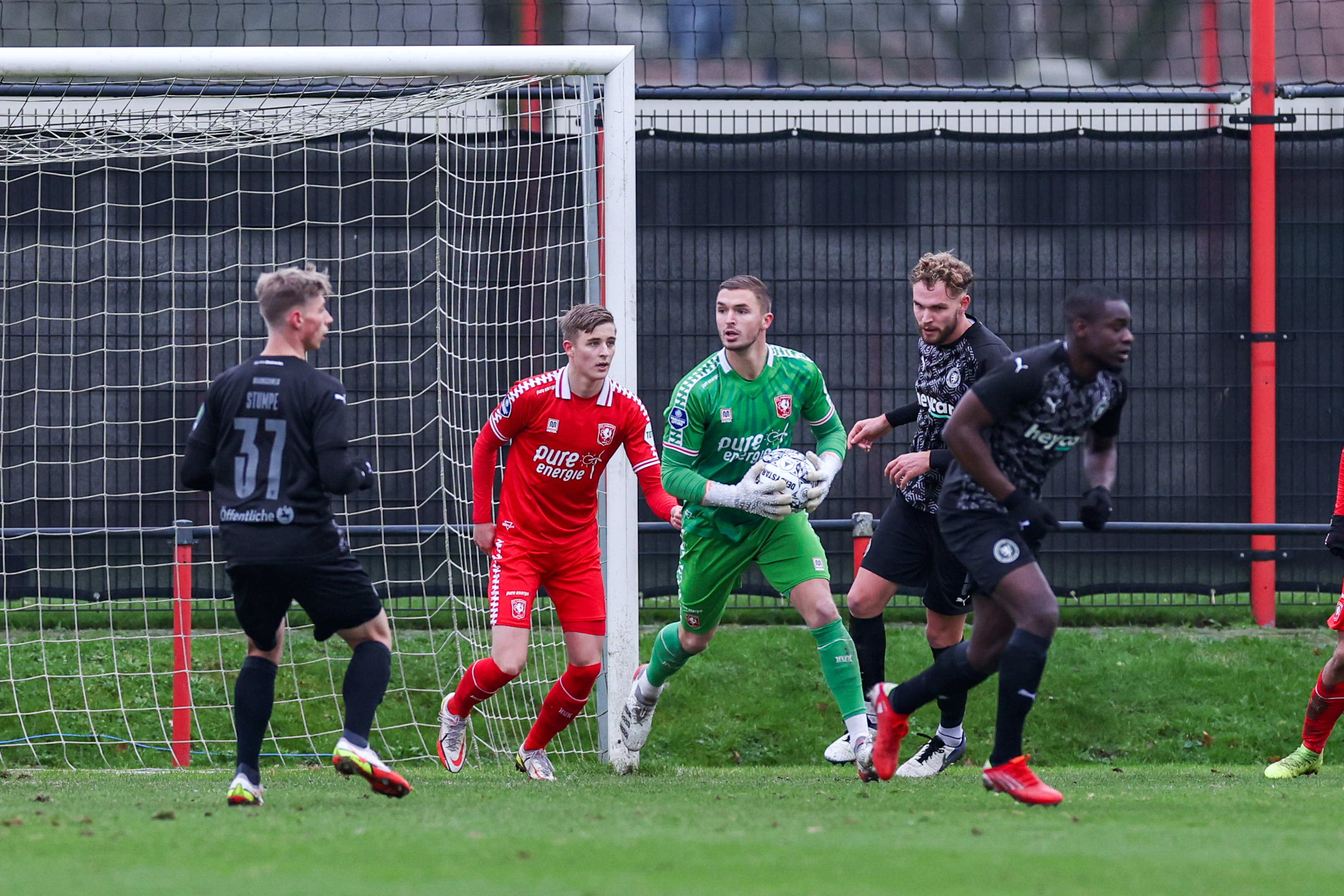 52960342 FC Twente v2