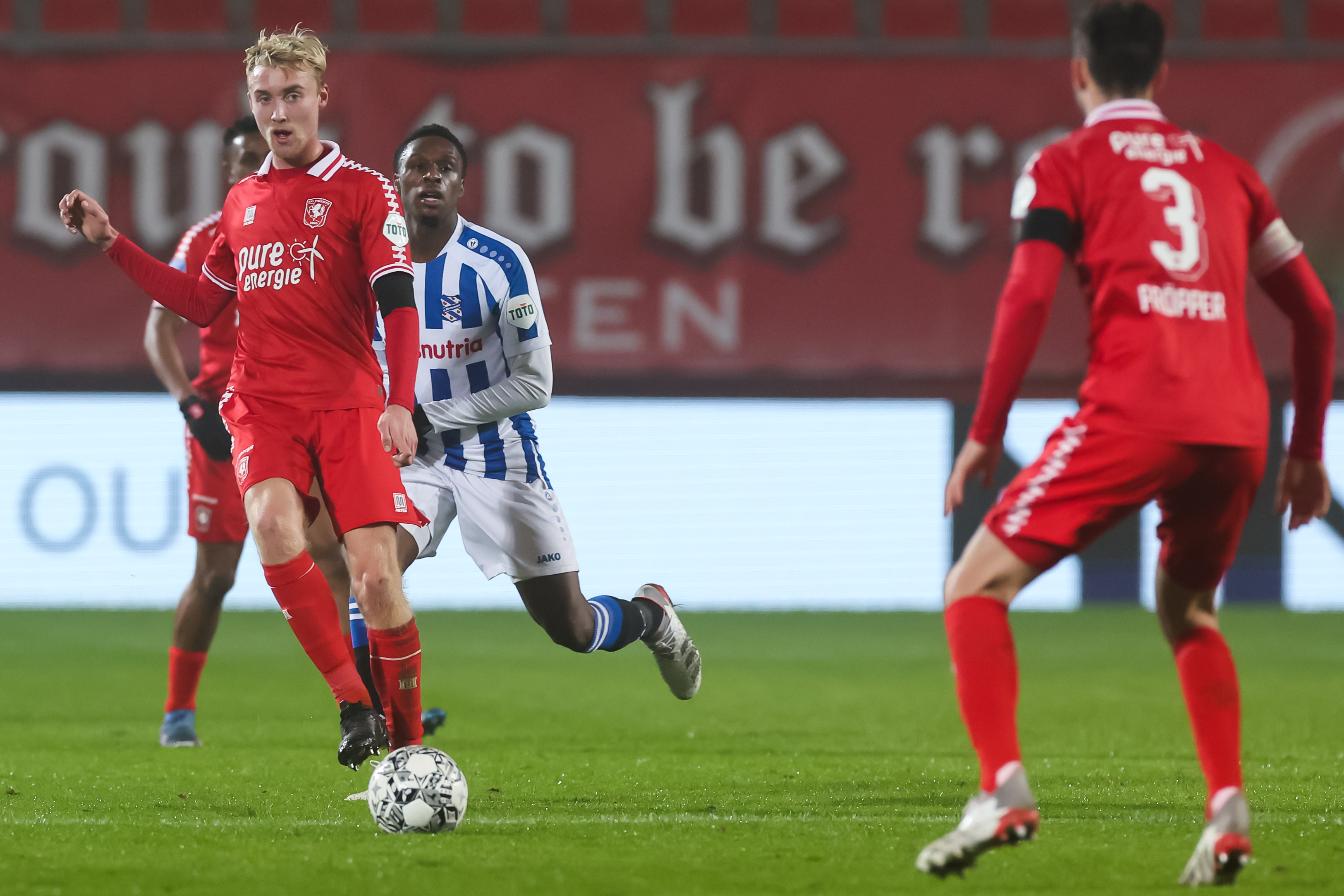 53029200 FC Twente