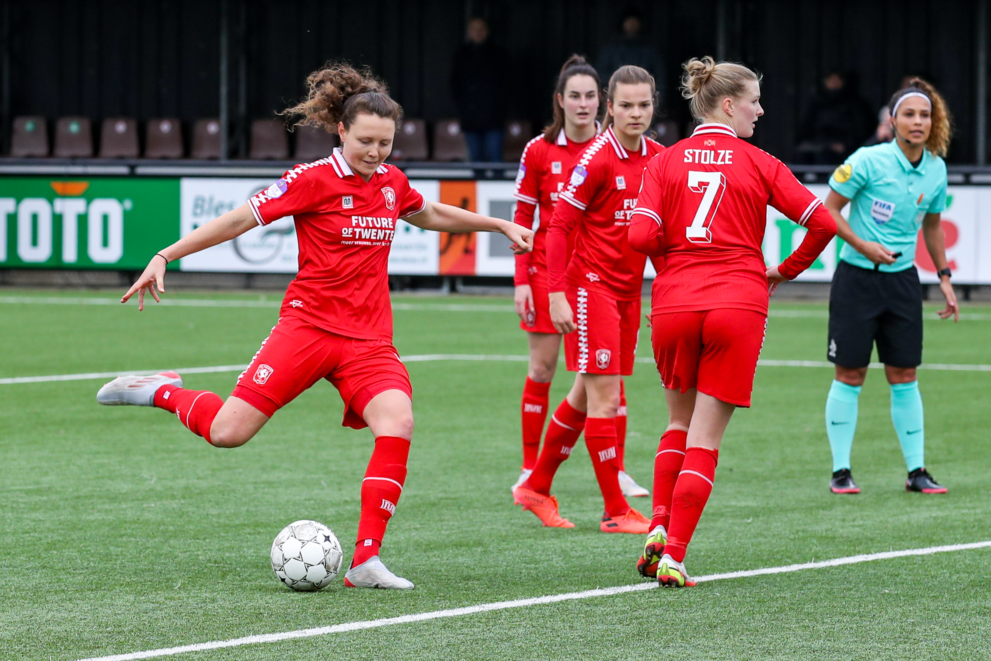 53108072 FC Twente v2