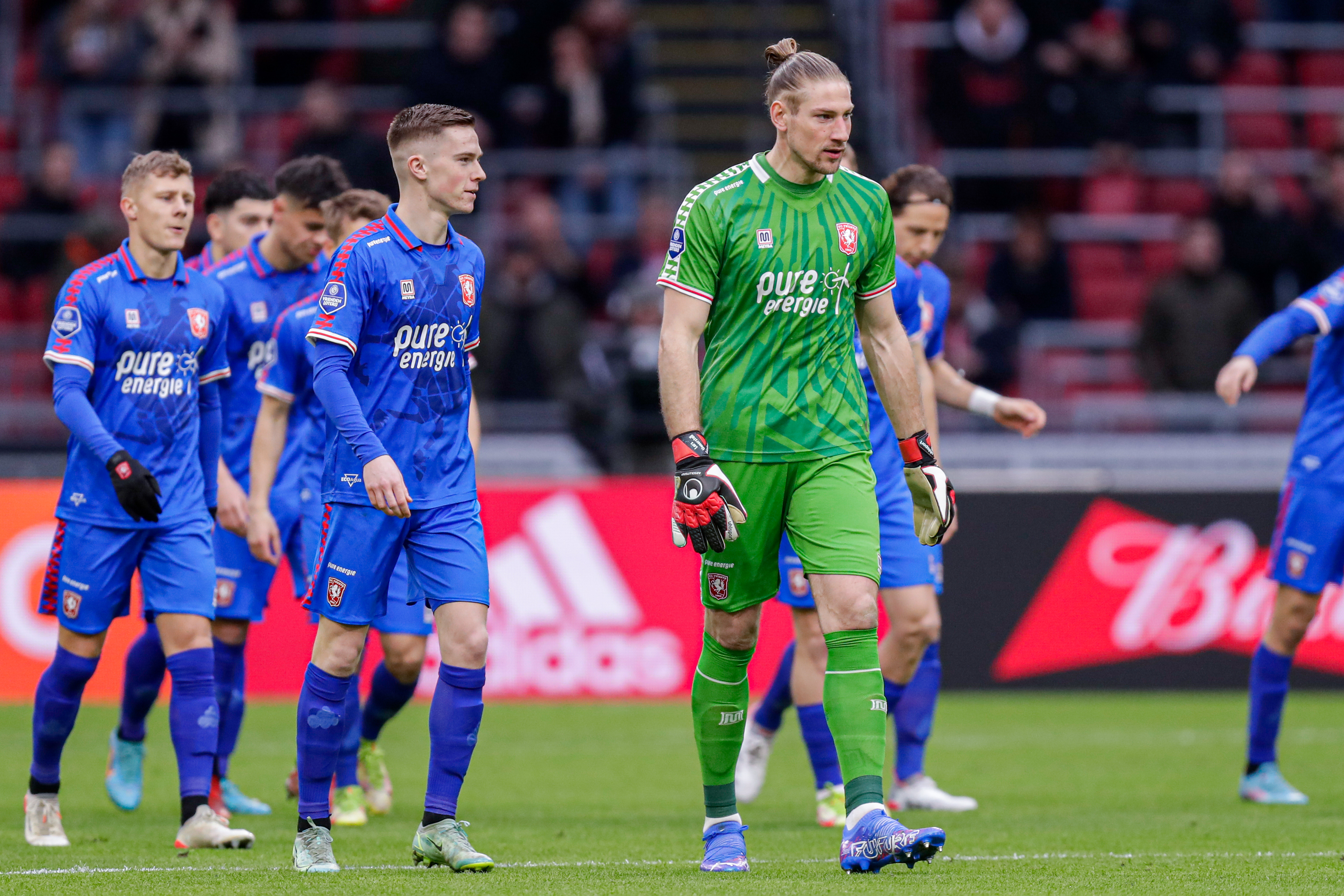 53350220 FC Twente v2