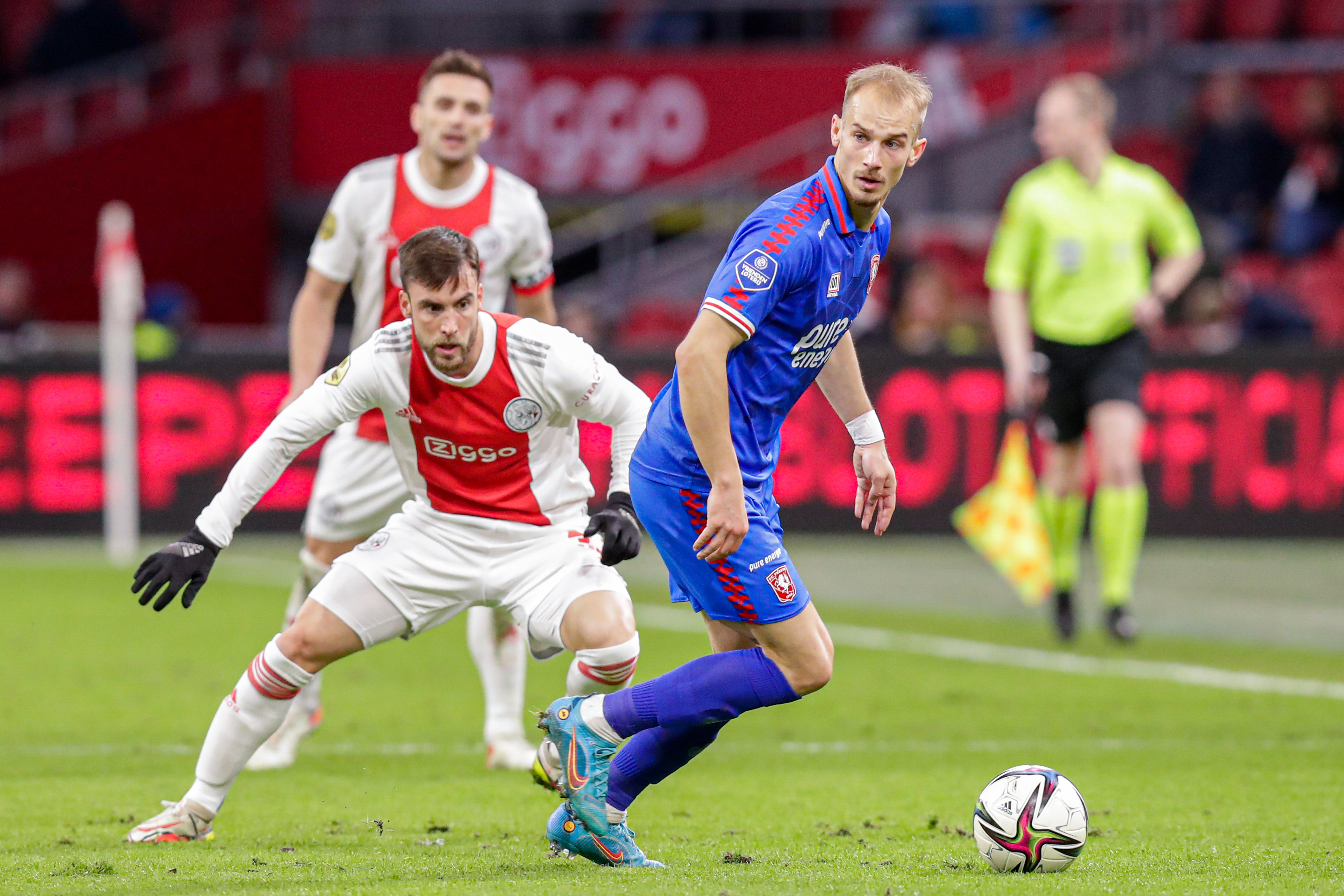 53352981 FC Twente