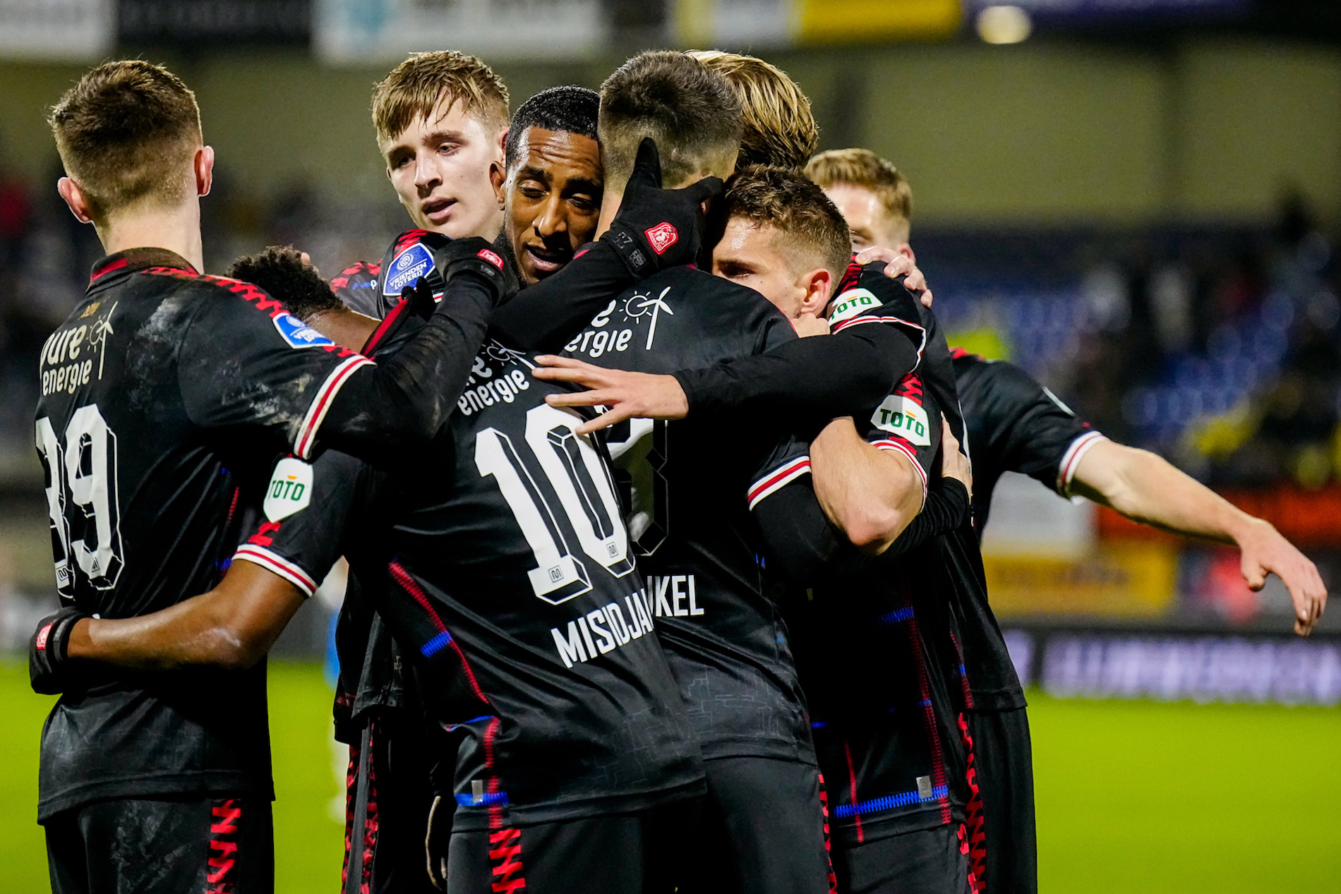 53490613 FC Twente v2