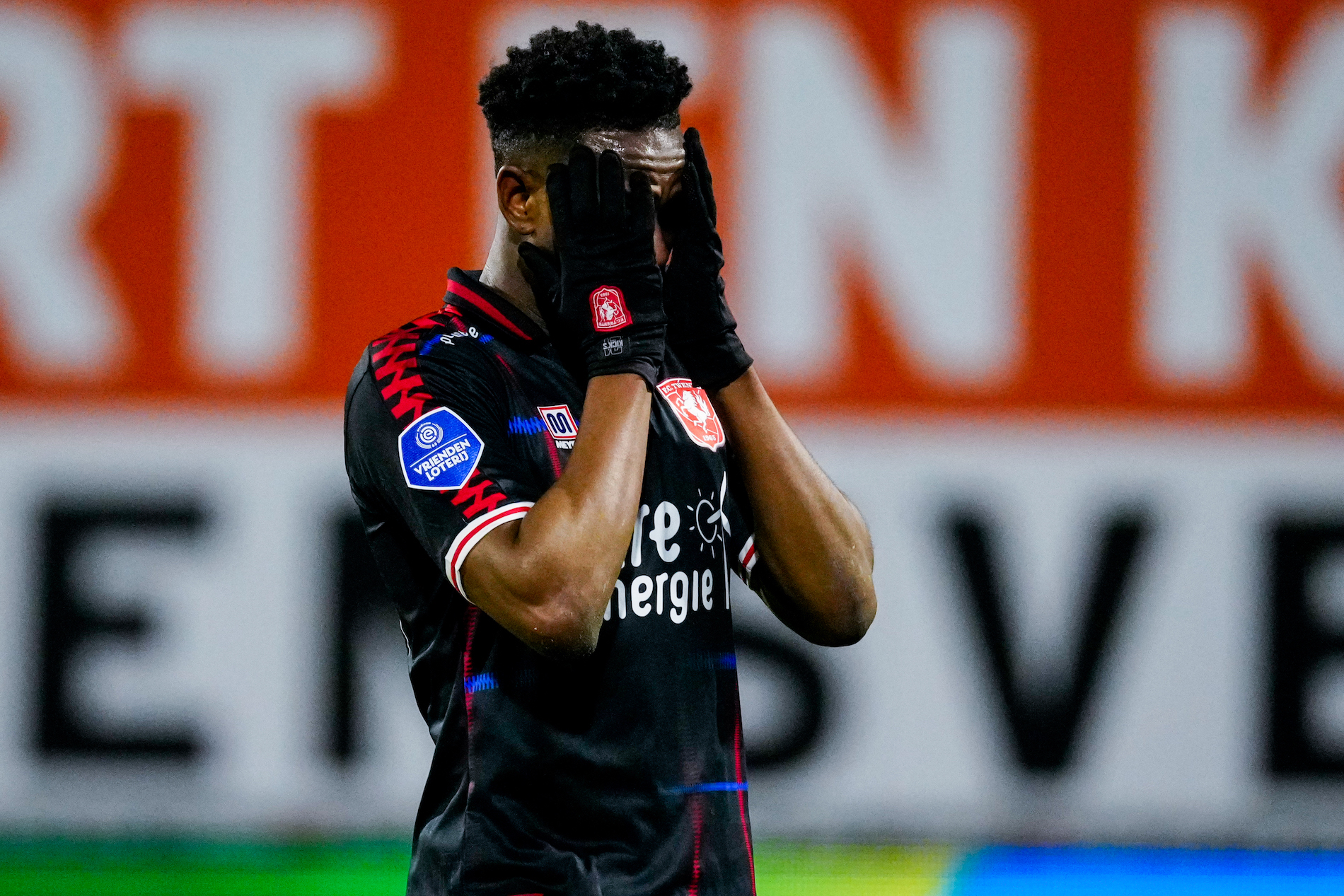 53491644 FC Twente v2