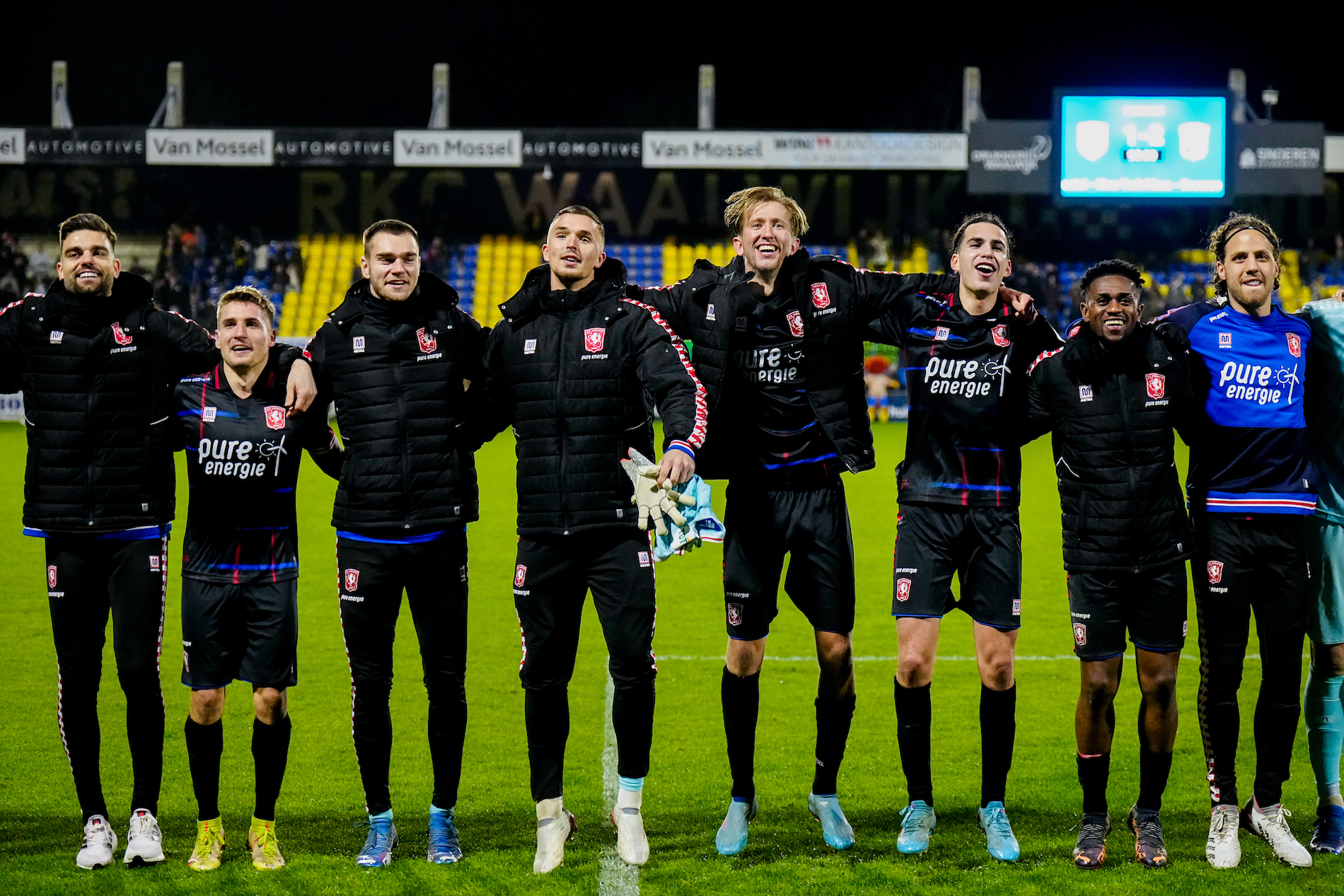 53492419 FC Twente v2