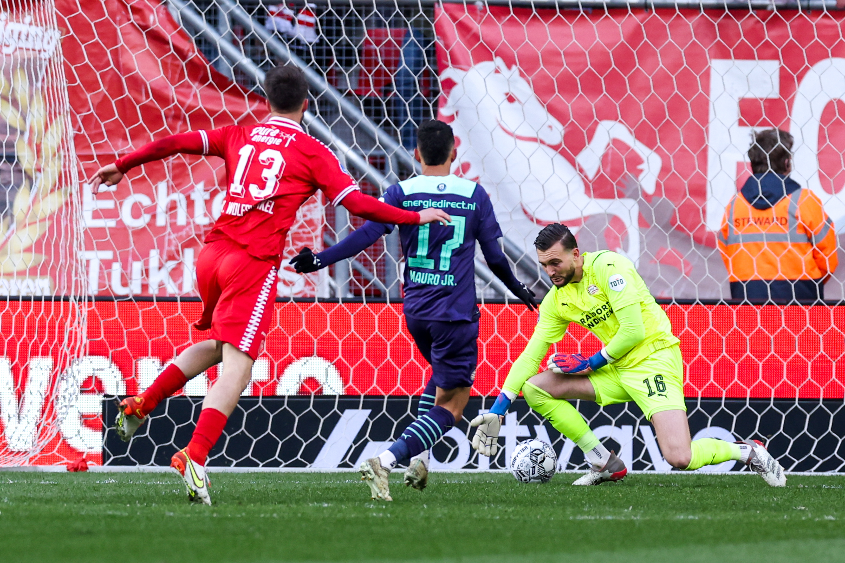 53991743 FC Twente v2
