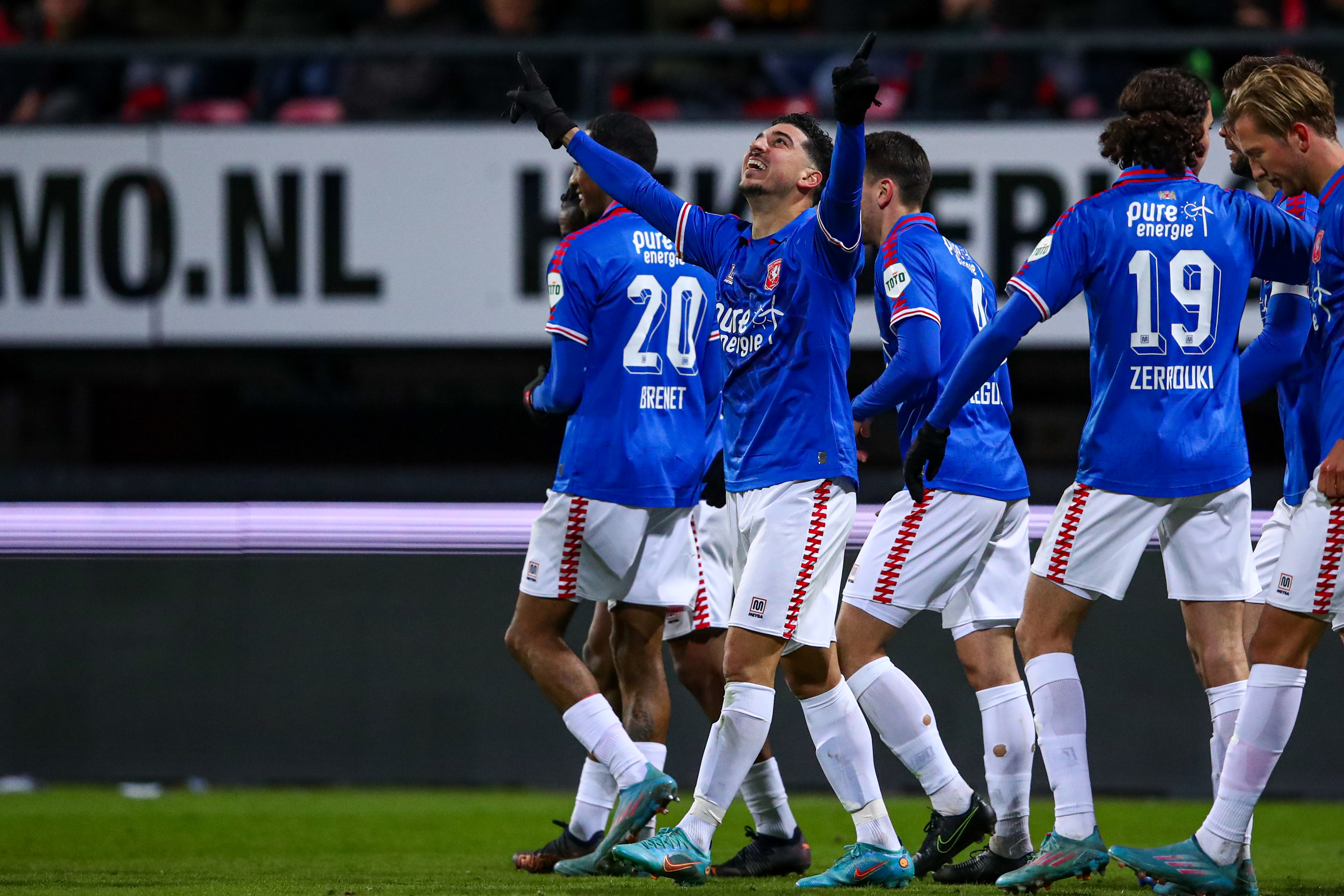 54086698 FC Twente