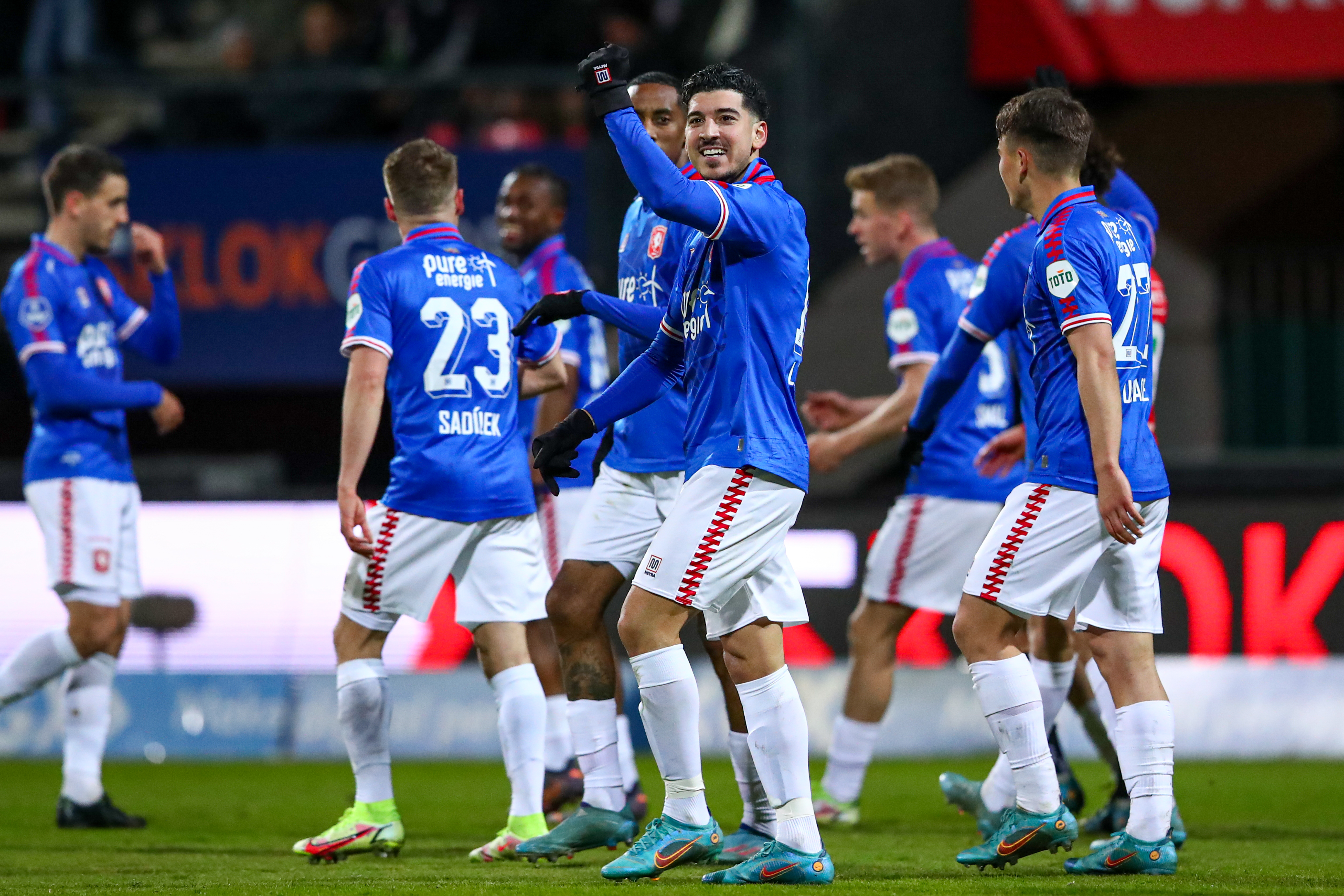 54086702 FC Twente