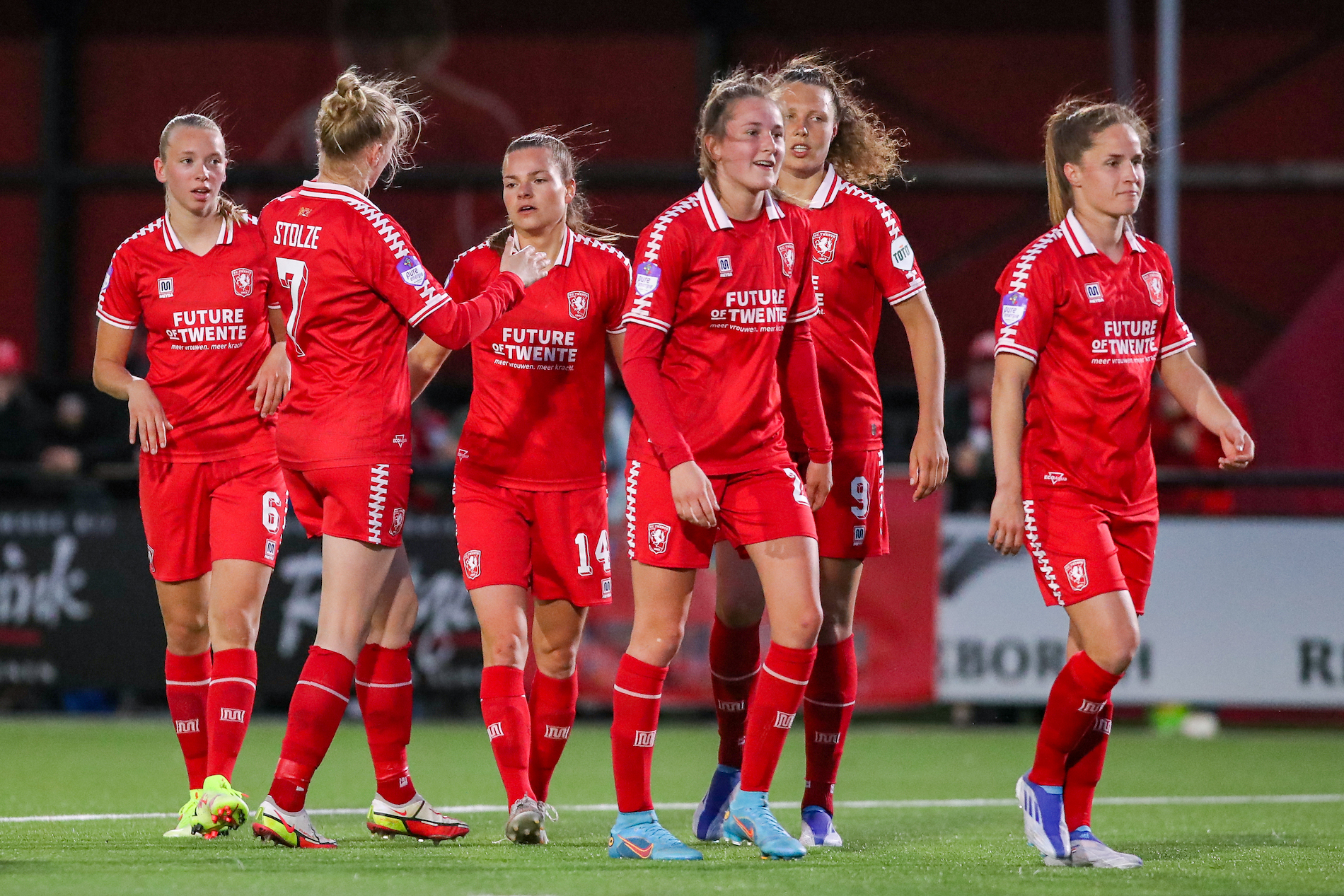 54250021 FC Twente