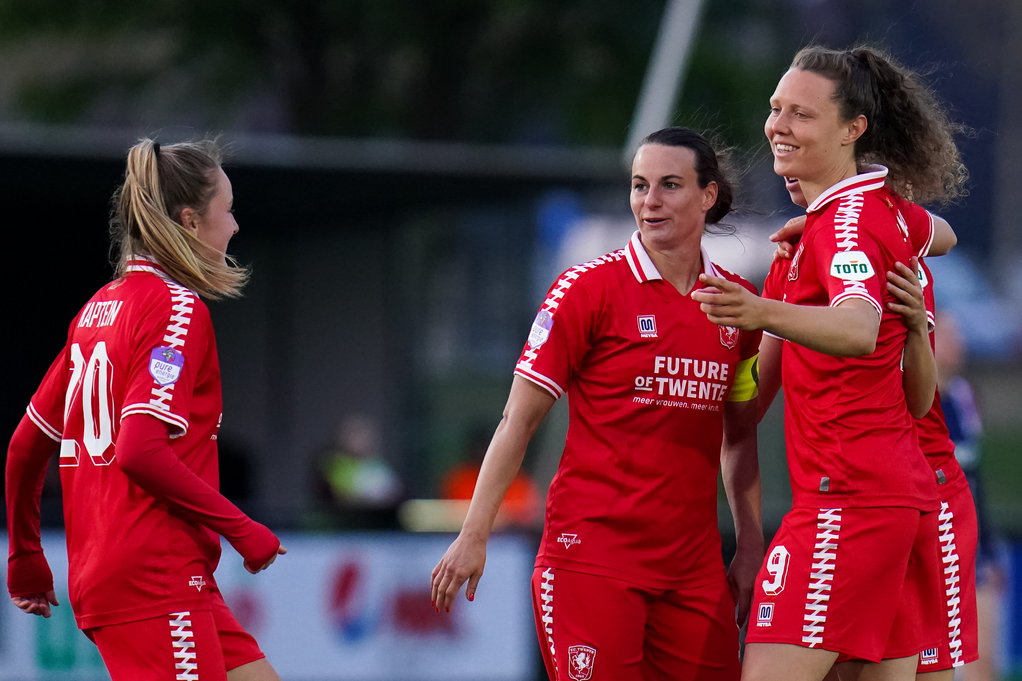 54330230 FC Twente