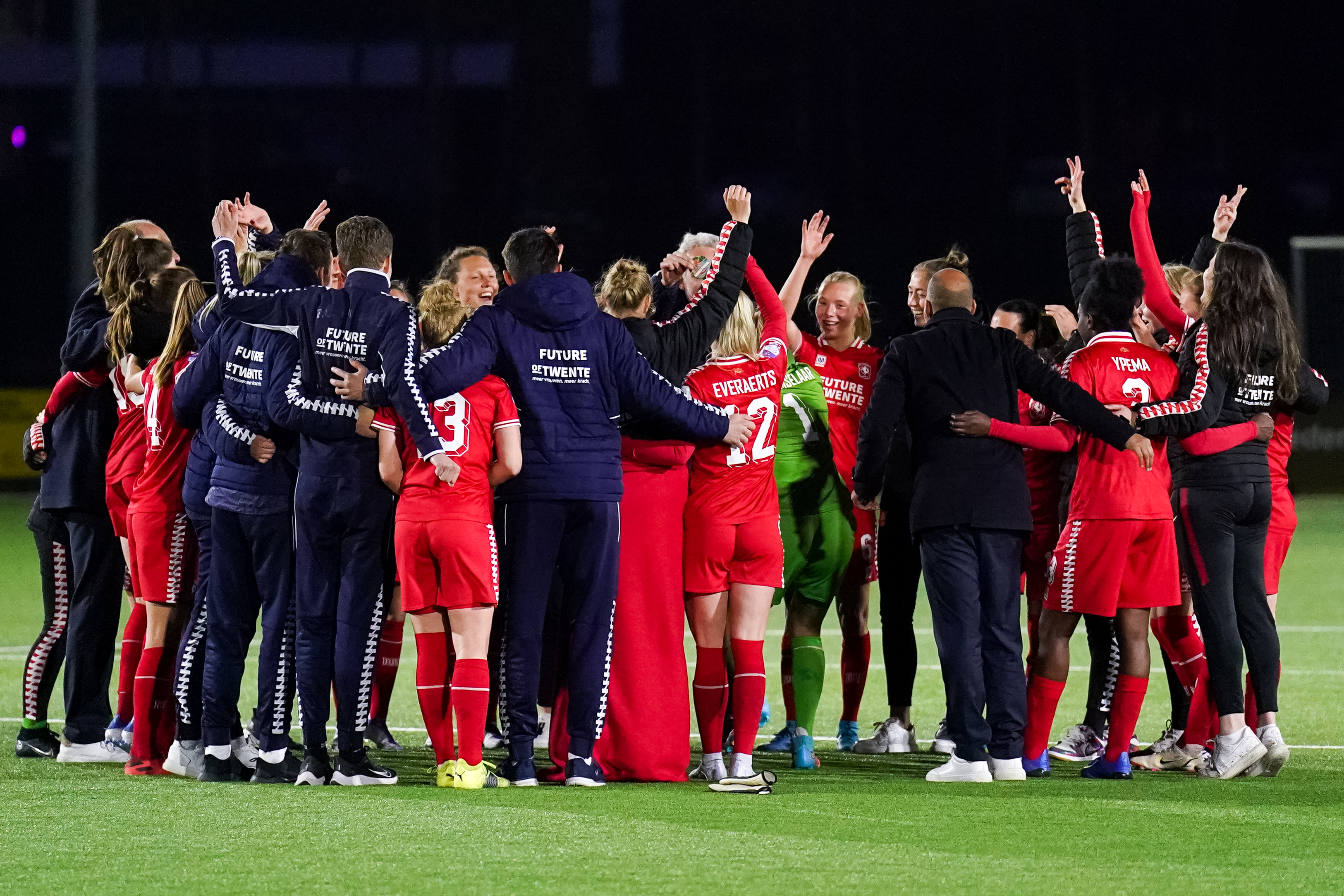 54330822 FC Twente
