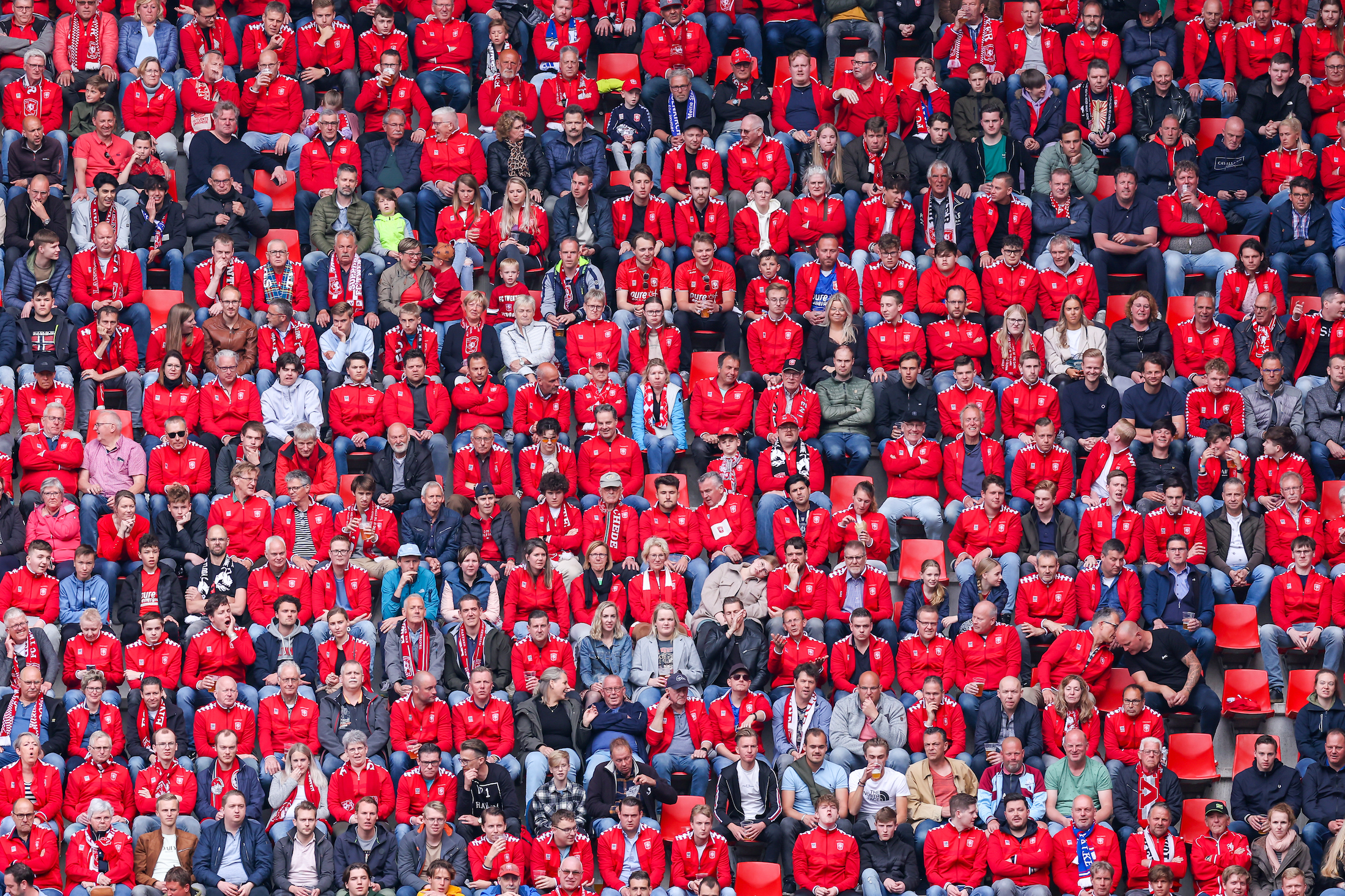 54433448 FC Twente