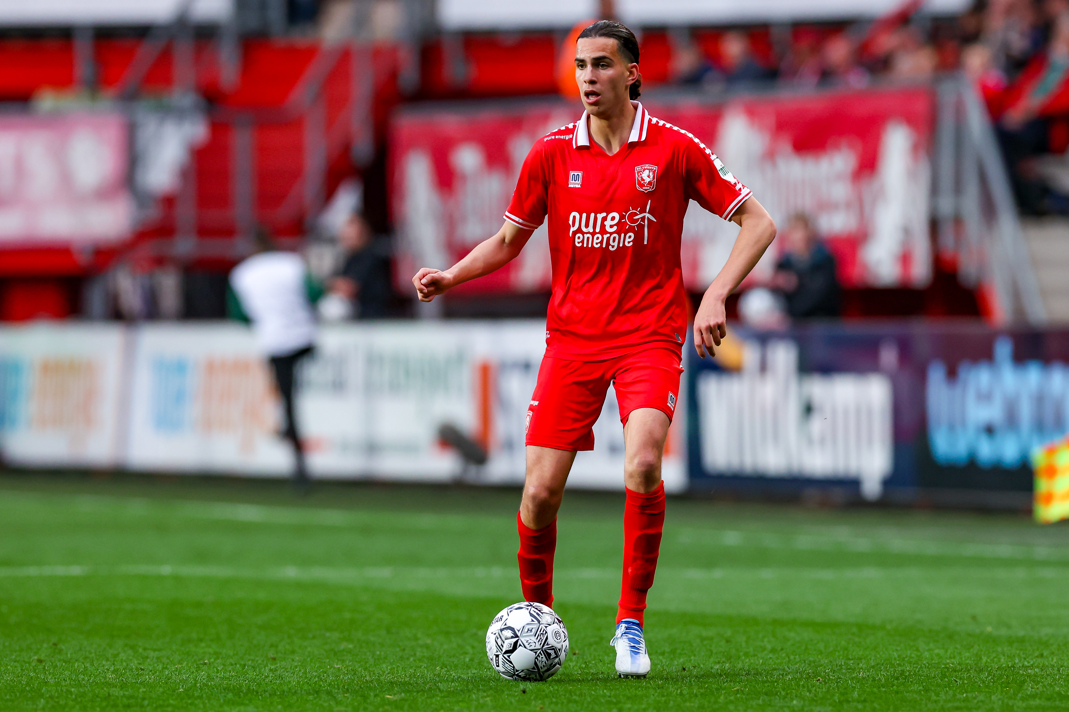 54434421 FC Twente