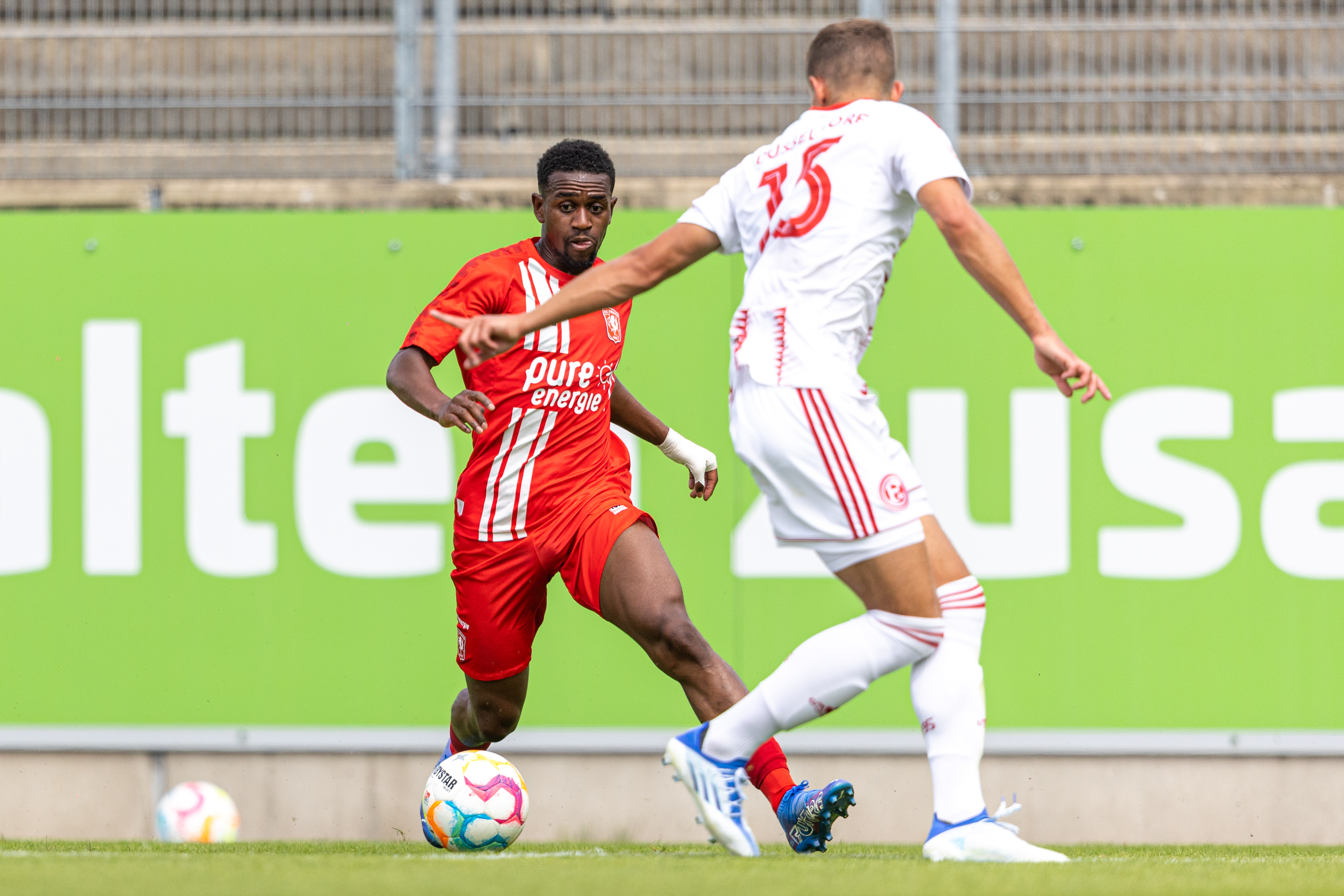 55289469 FC Twente