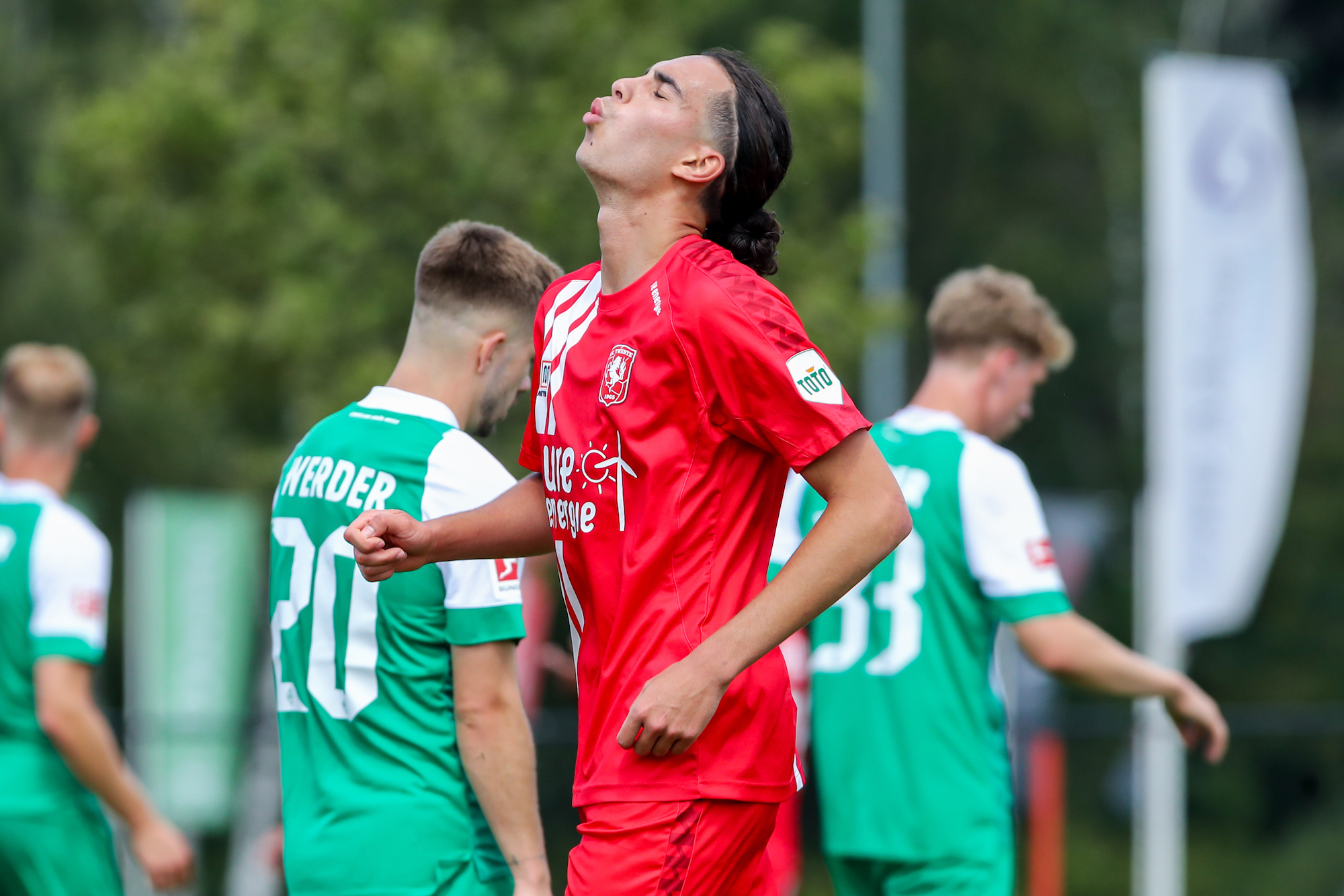55387391 FC Twente