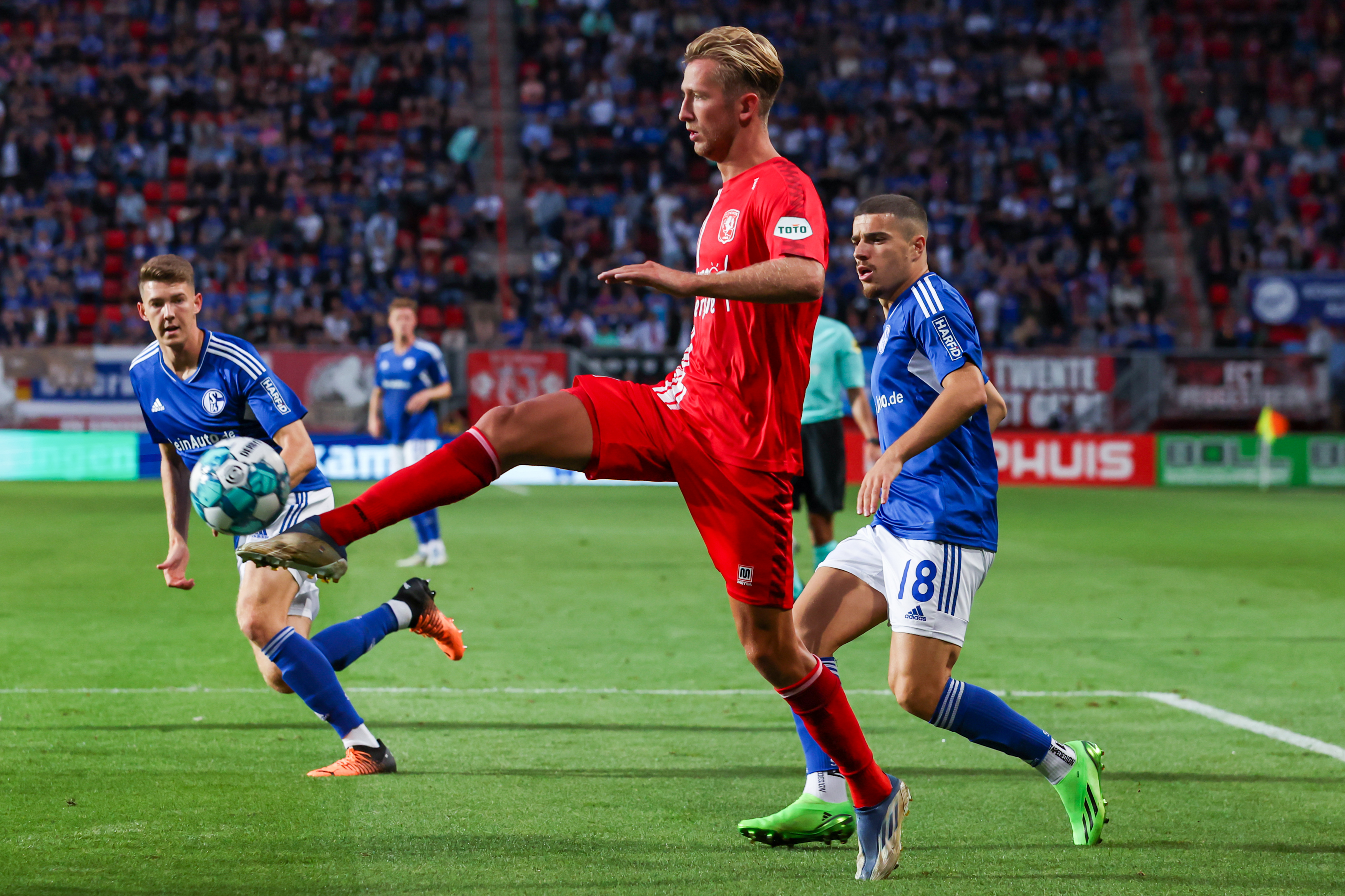 55468648 FC Twente