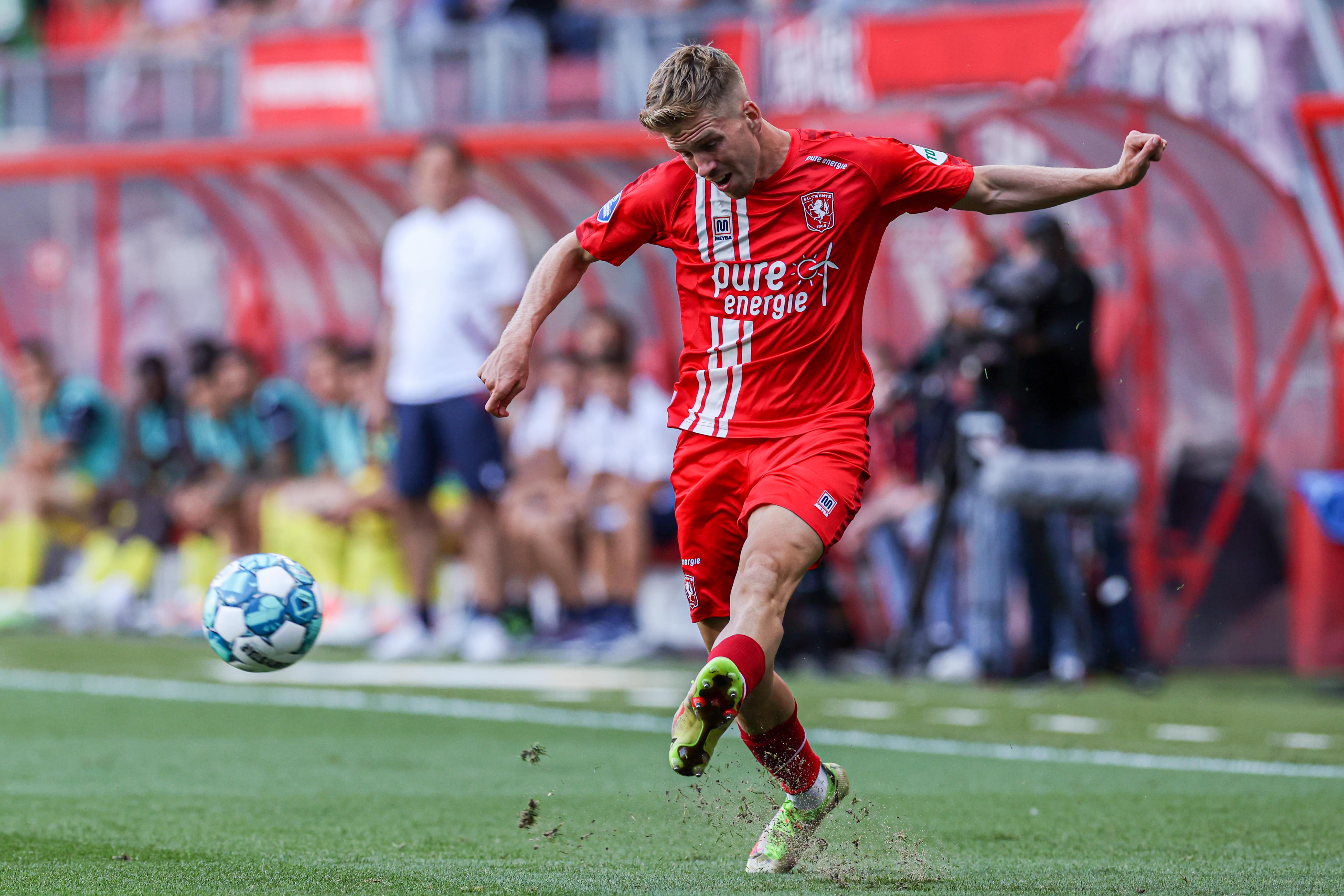 55543789 FC Twente min