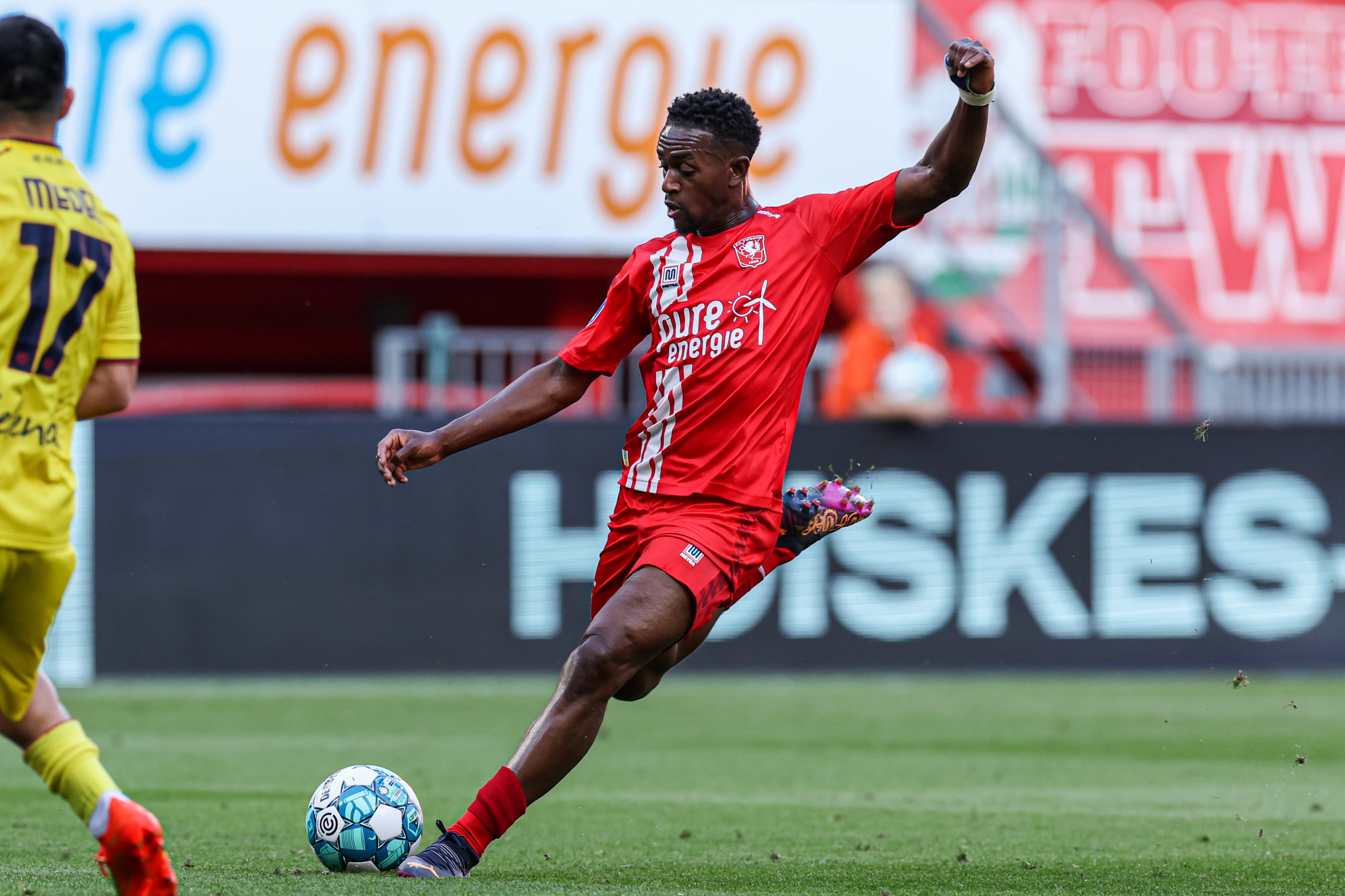 55543913 FC Twente