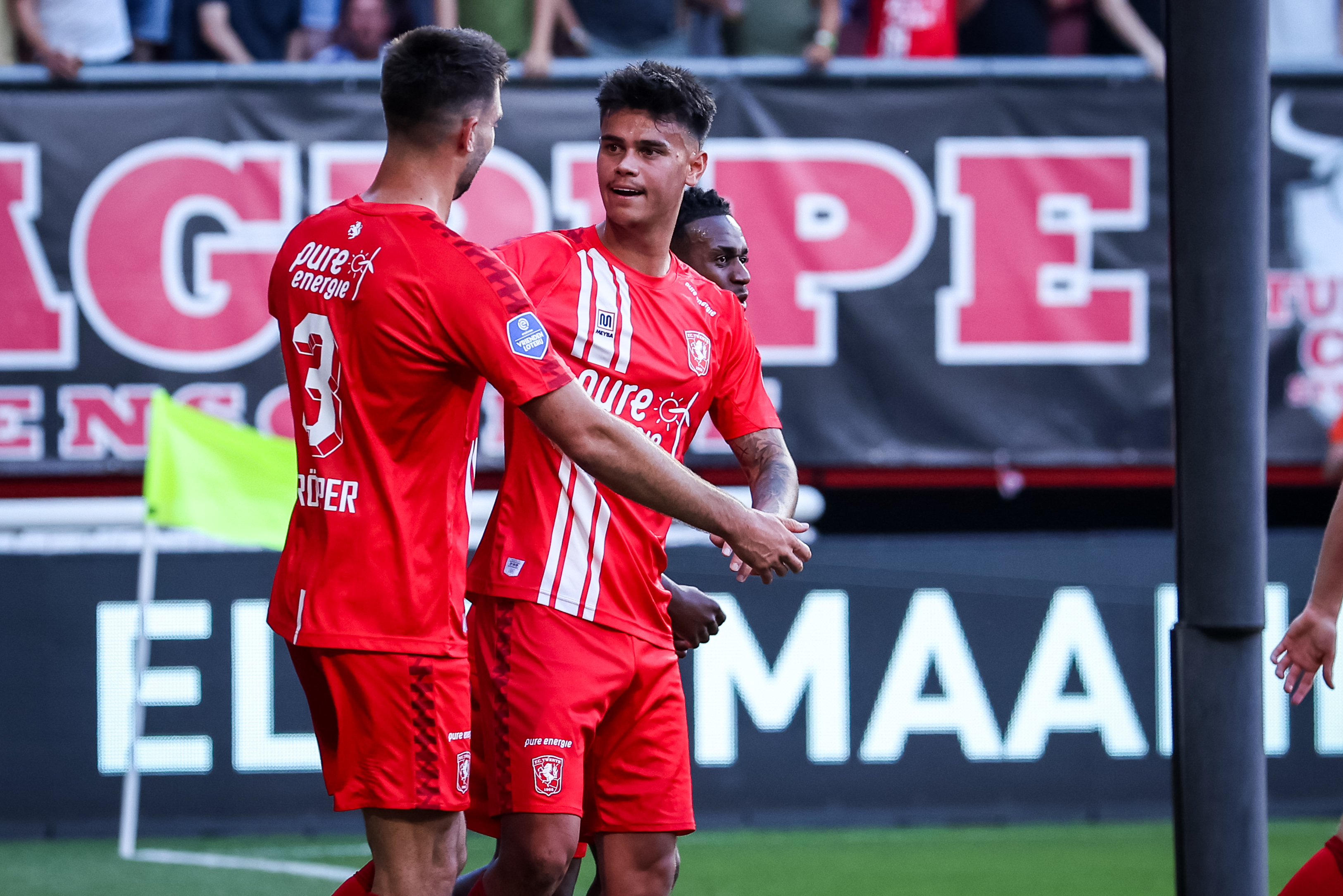 55684027 FC Twente