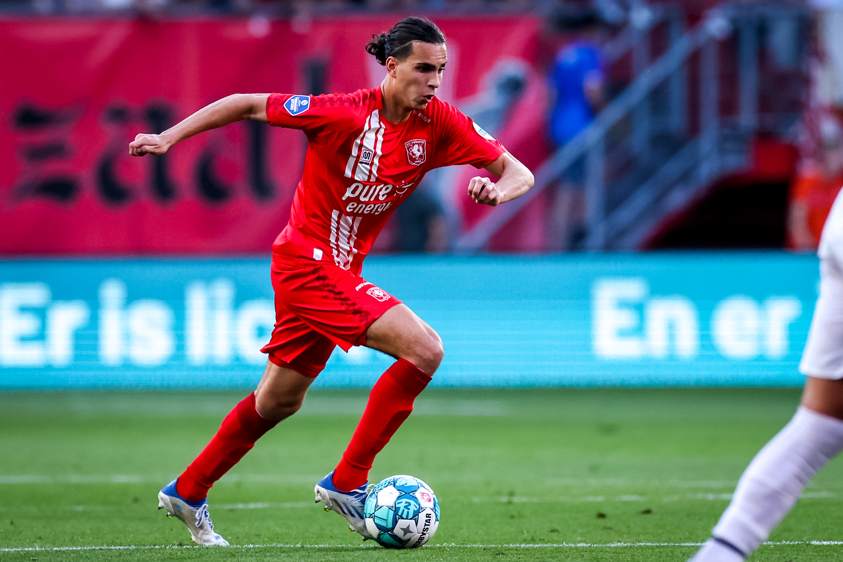 55684710 FC Twente